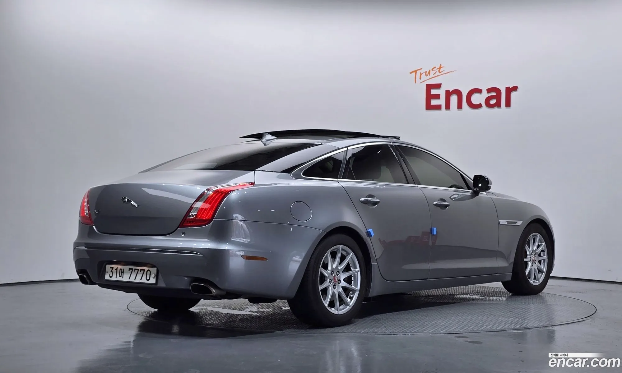 Jaguar XJ 2014 SAJAA10S2EPV60630 — 7