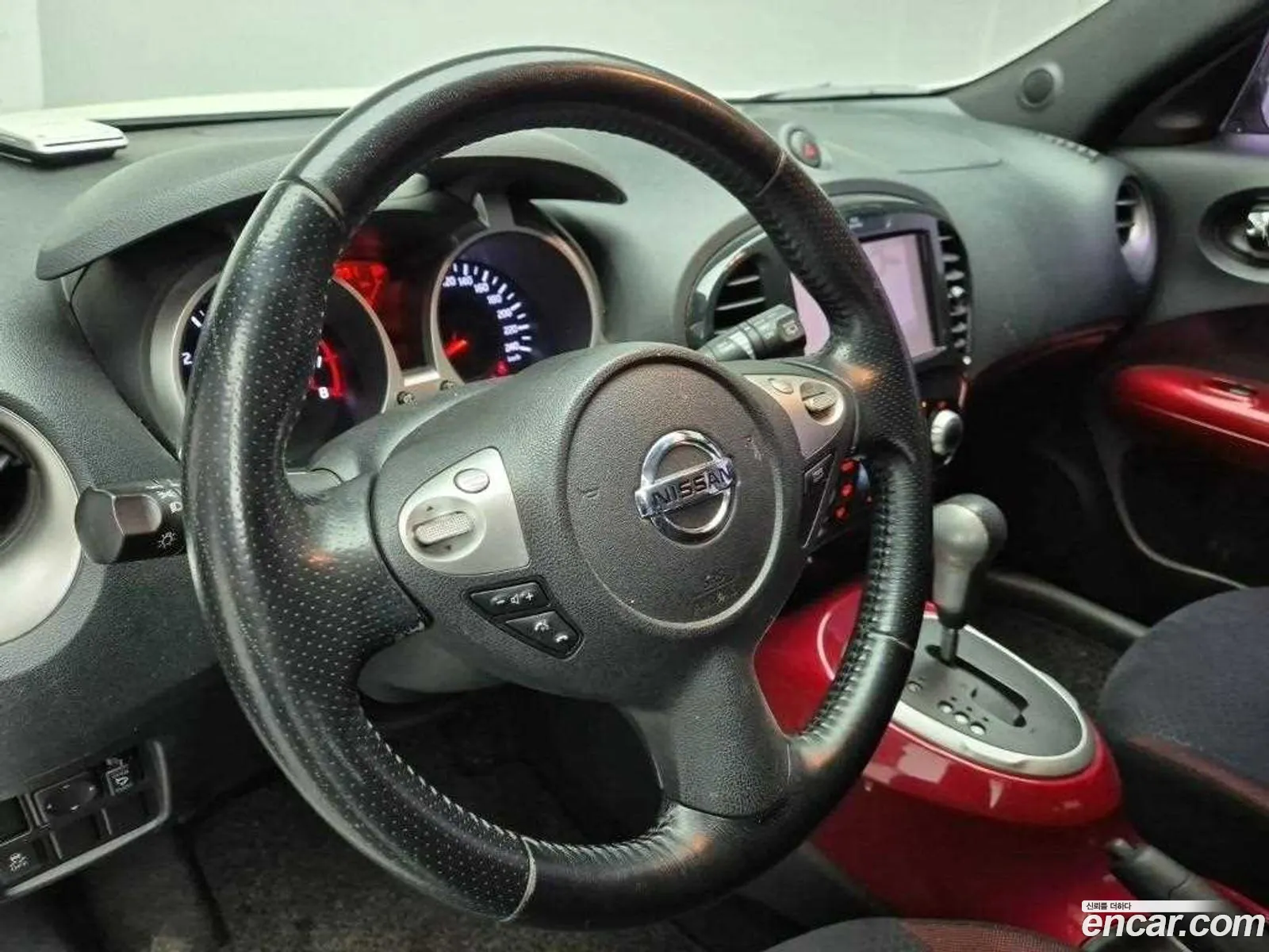 Nissan Juke 2013 — 18