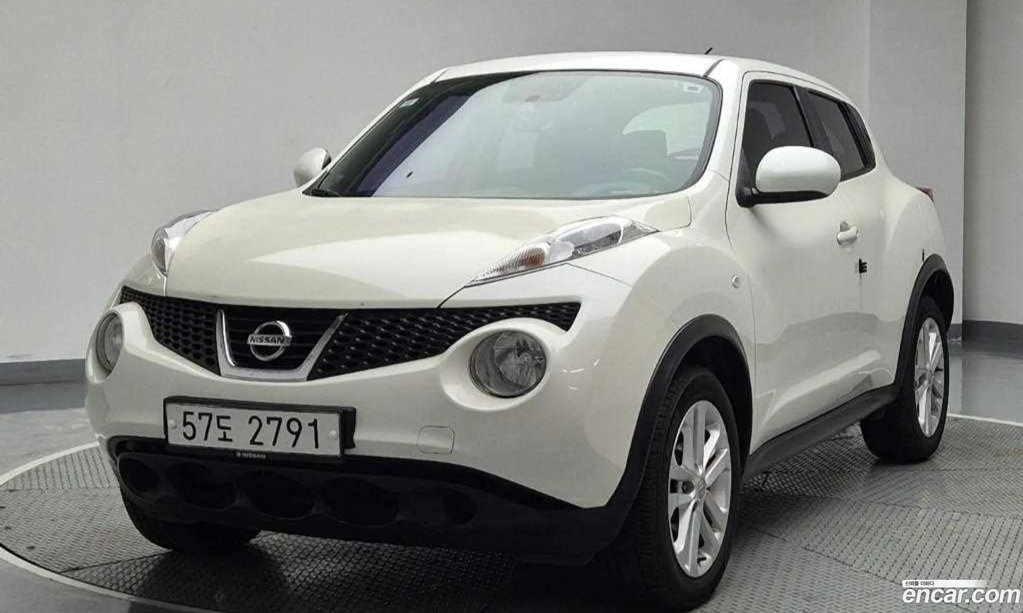 Nissan Juke 2013 — 17