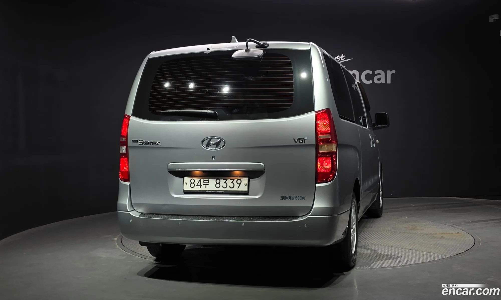 Hyundai Grand Starex 2016 — 16