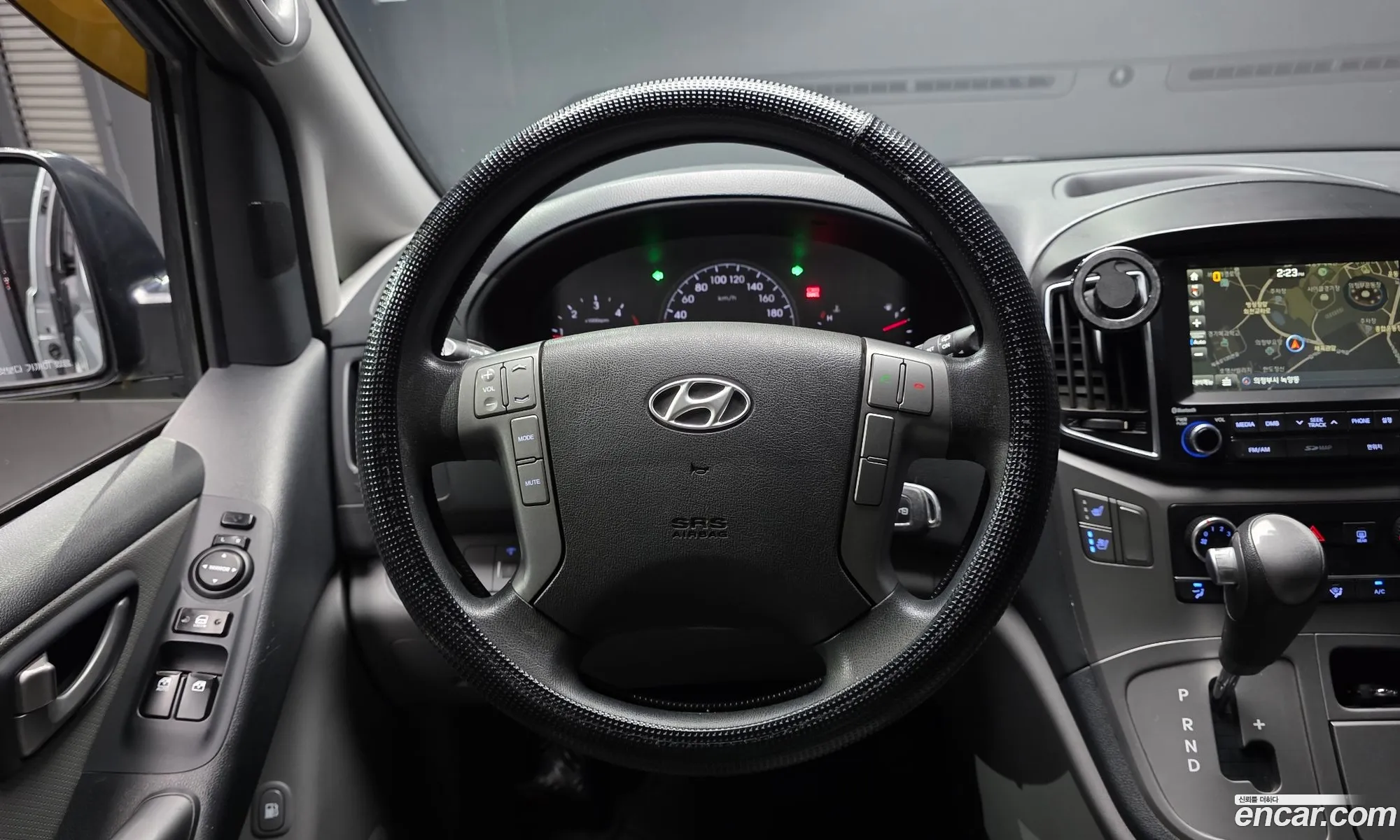 Hyundai Grand Starex 2016 — 5