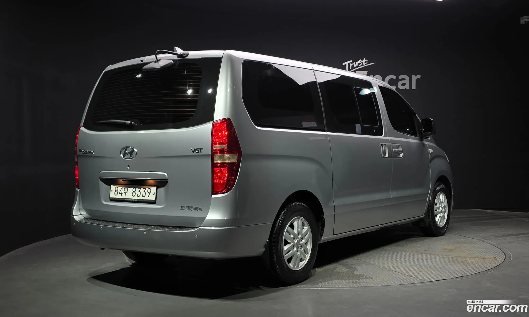 Hyundai Grand Starex 2016 — 12
