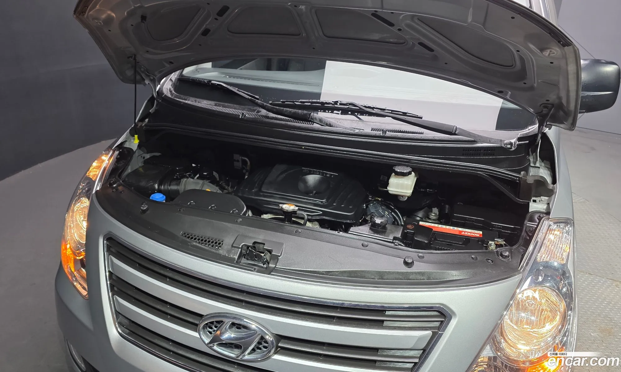 Hyundai Grand Starex 2016 — 13
