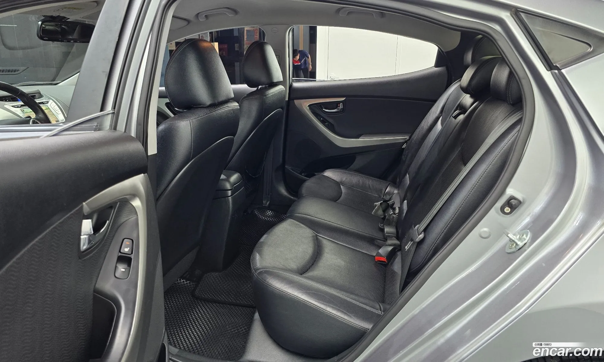 Hyundai Elantra MD 2012 — 26