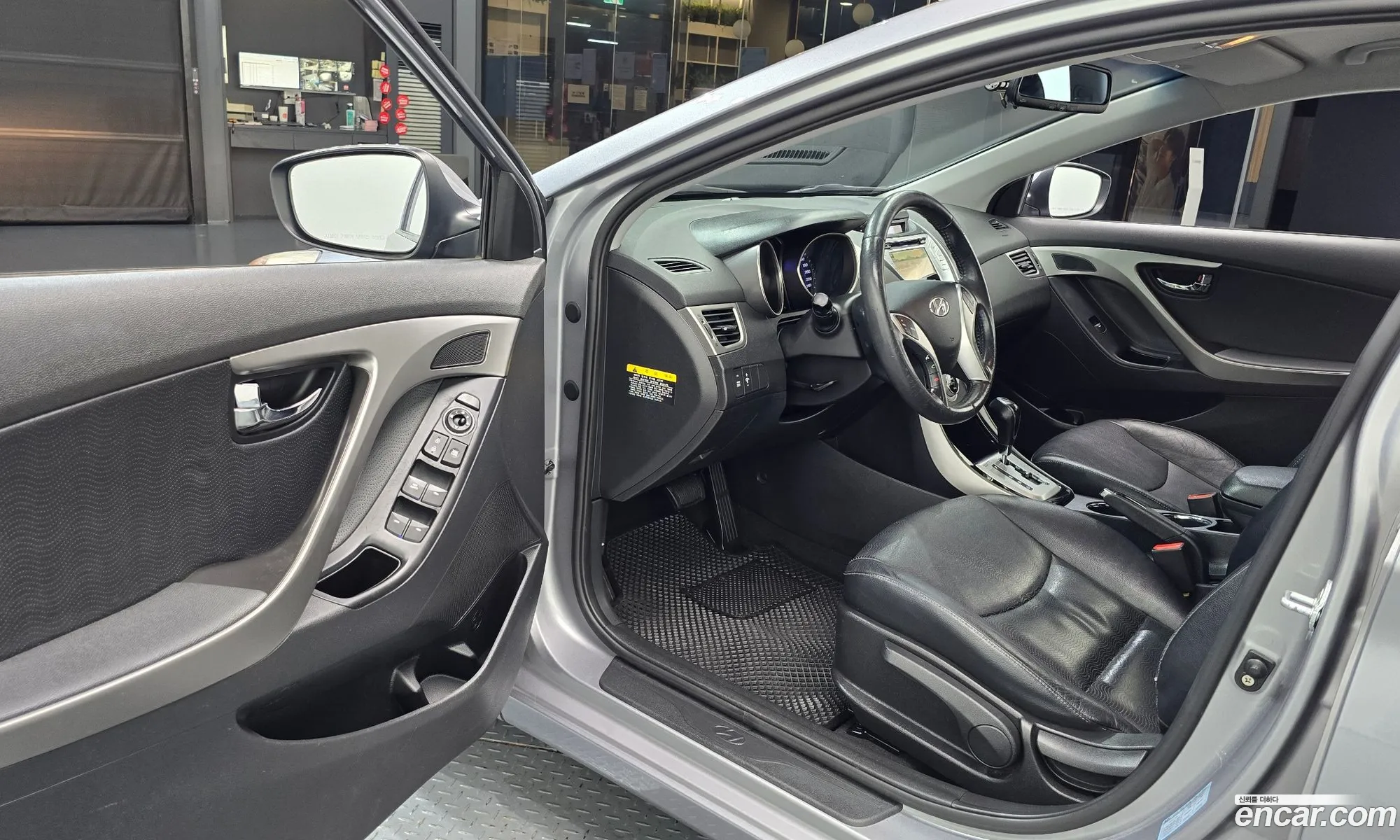Hyundai Elantra MD 2012 — 21