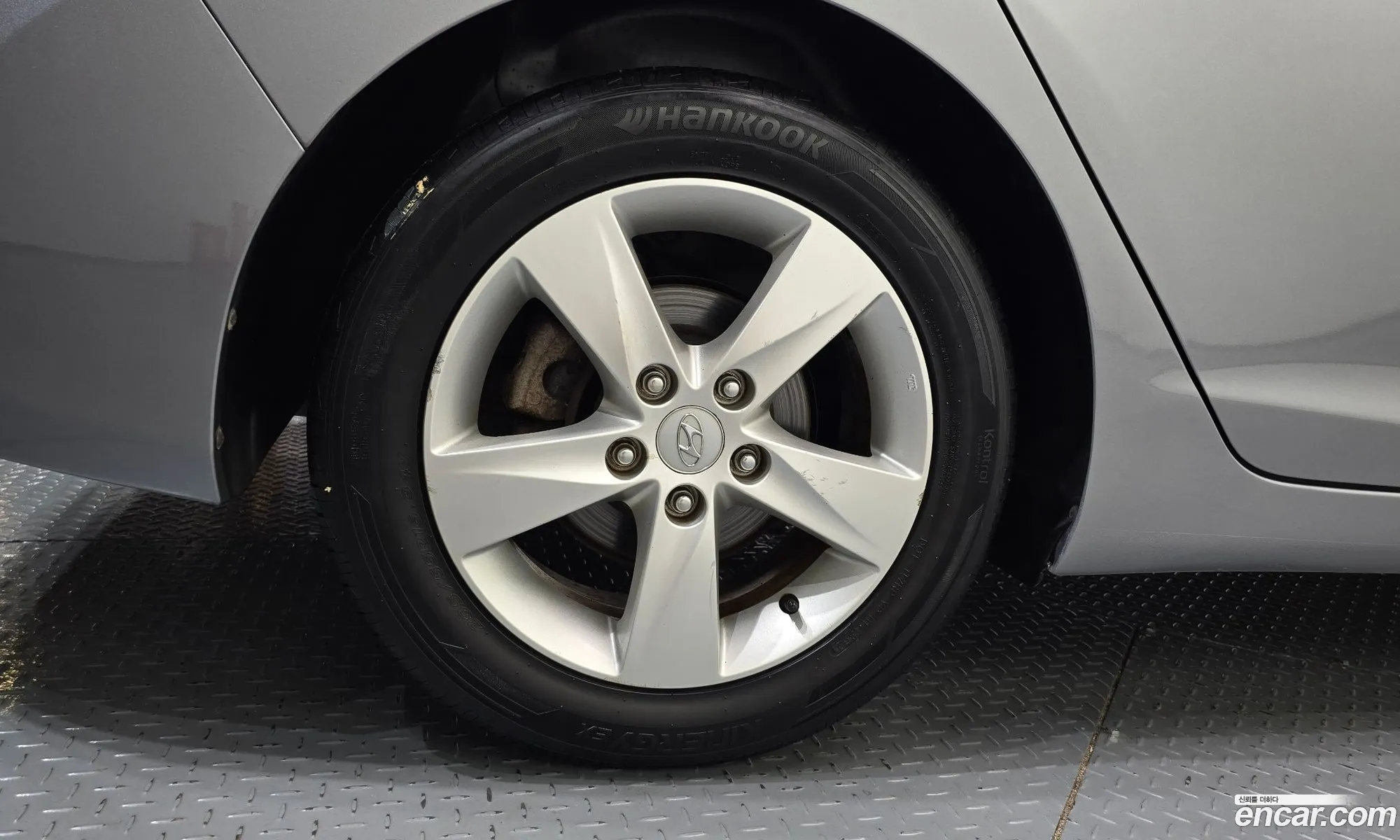 Hyundai Elantra MD 2012 — 28