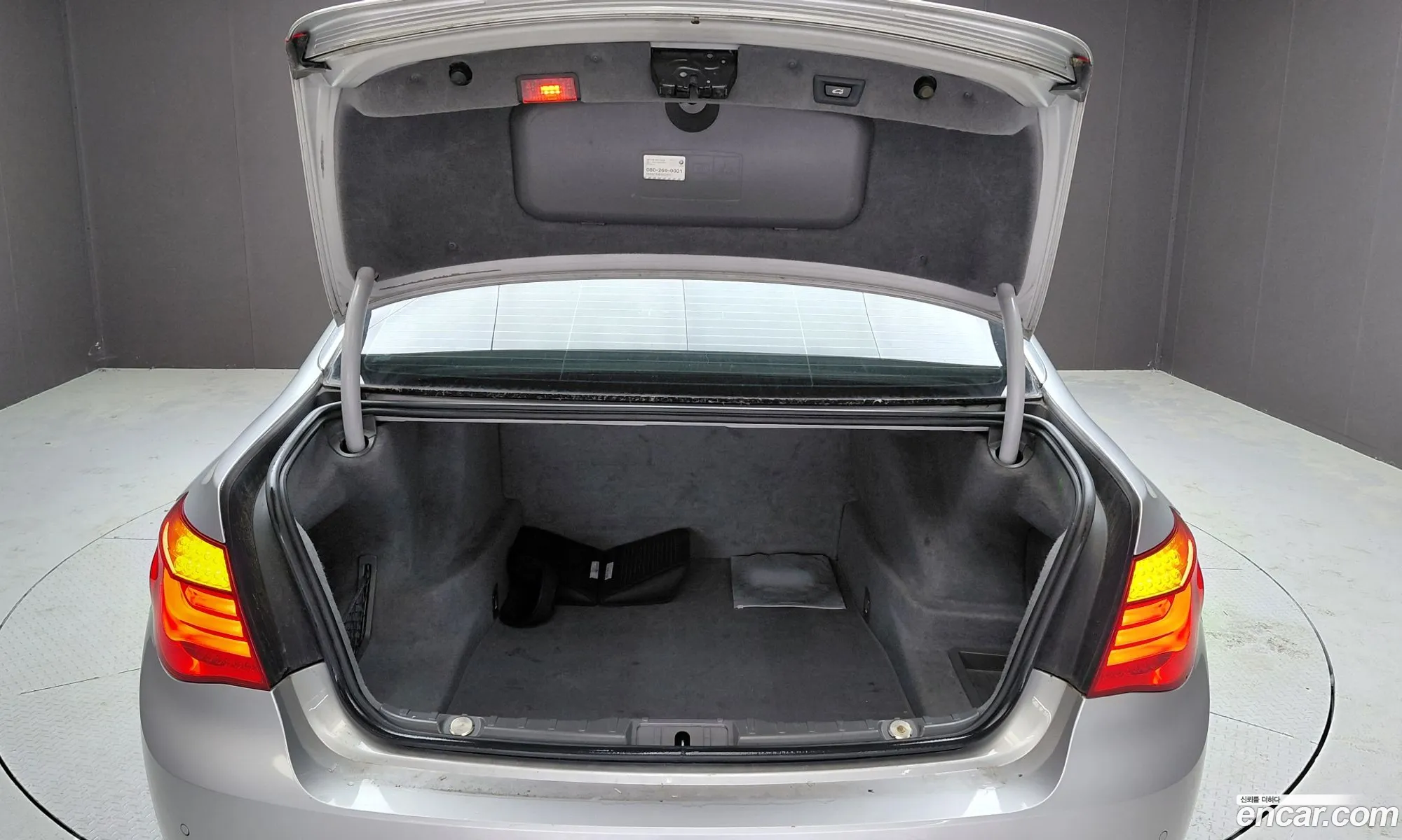 BMW 7 Series 2012 WBAKM4106CDX21453 — 12