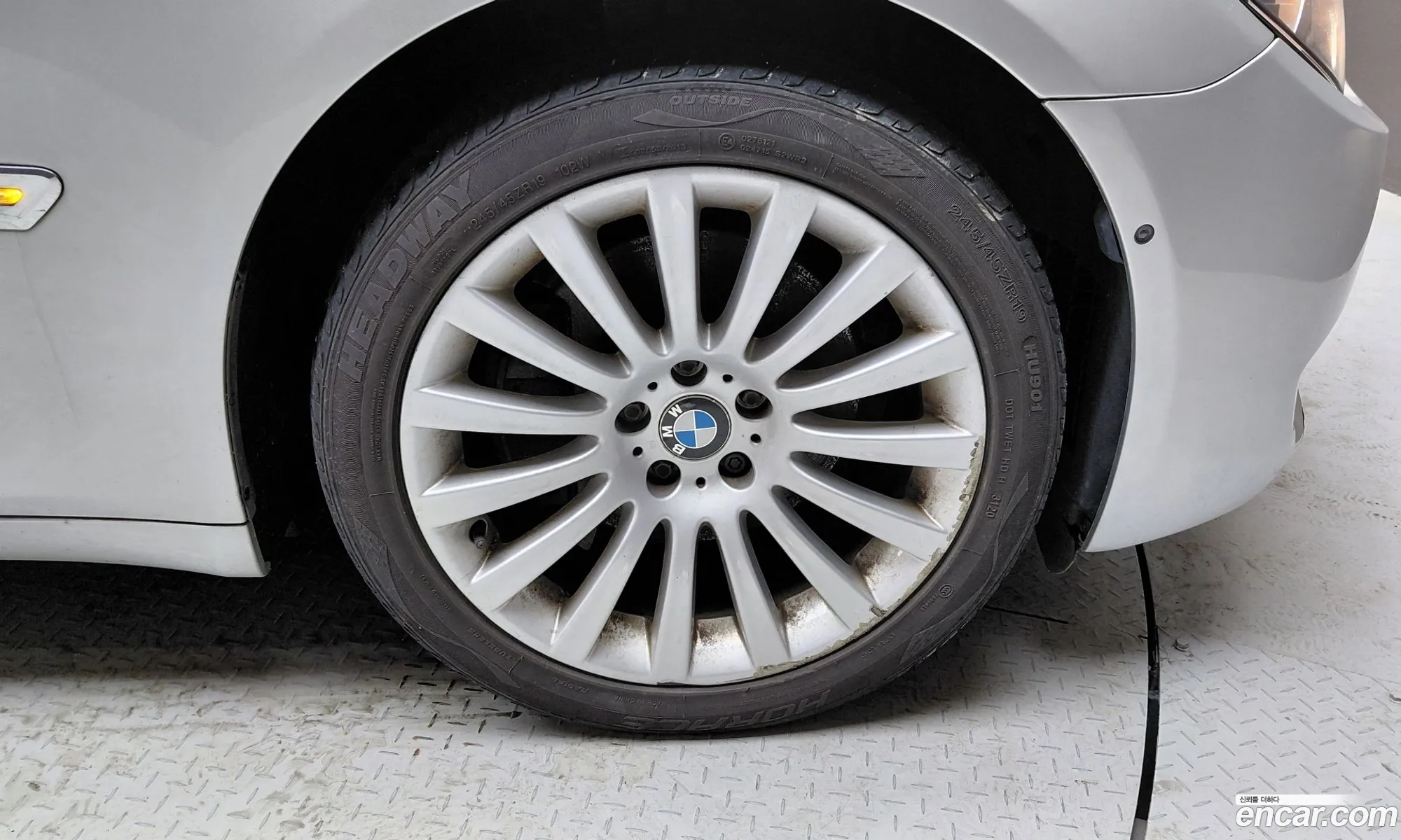 BMW 7 Series 2012 WBAKM4106CDX21453 — 28
