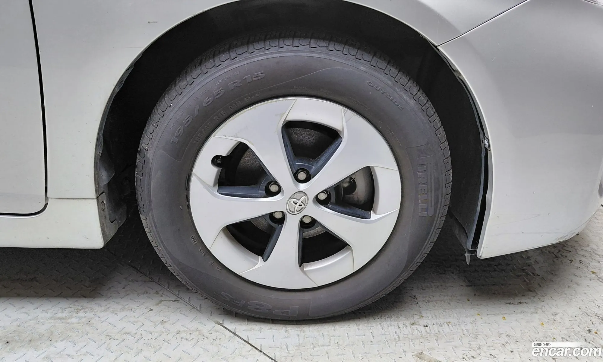 Toyota Prius 2014 JTDKN3DU8F1867772 — 6