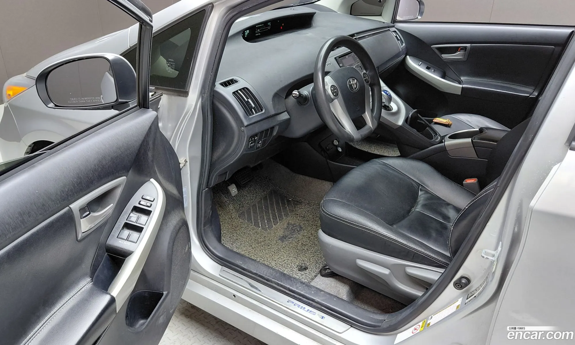Toyota Prius 2014 JTDKN3DU8F1867772 — 4