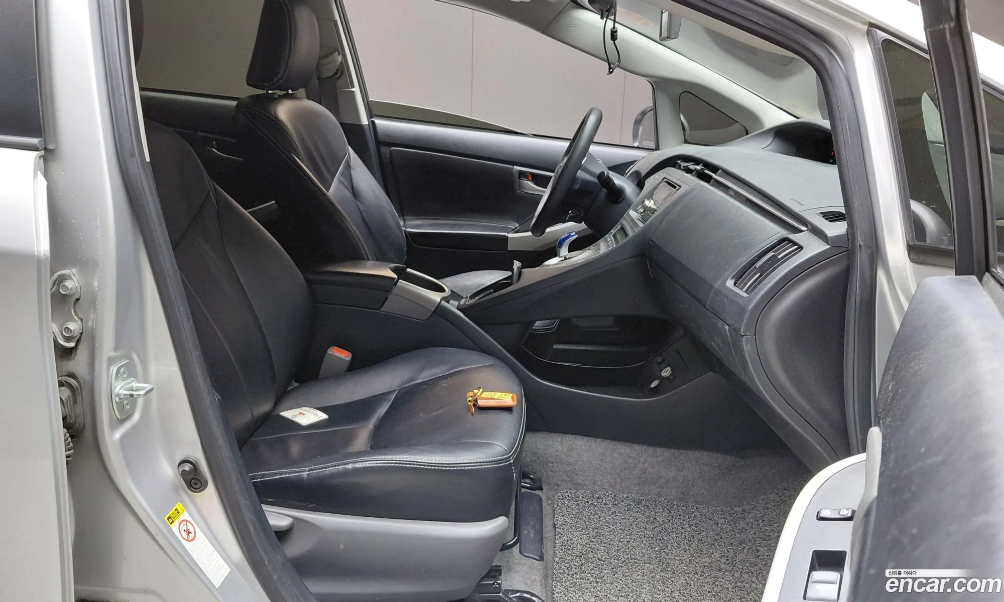 Toyota Prius 2014 JTDKN3DU8F1867772 — 17
