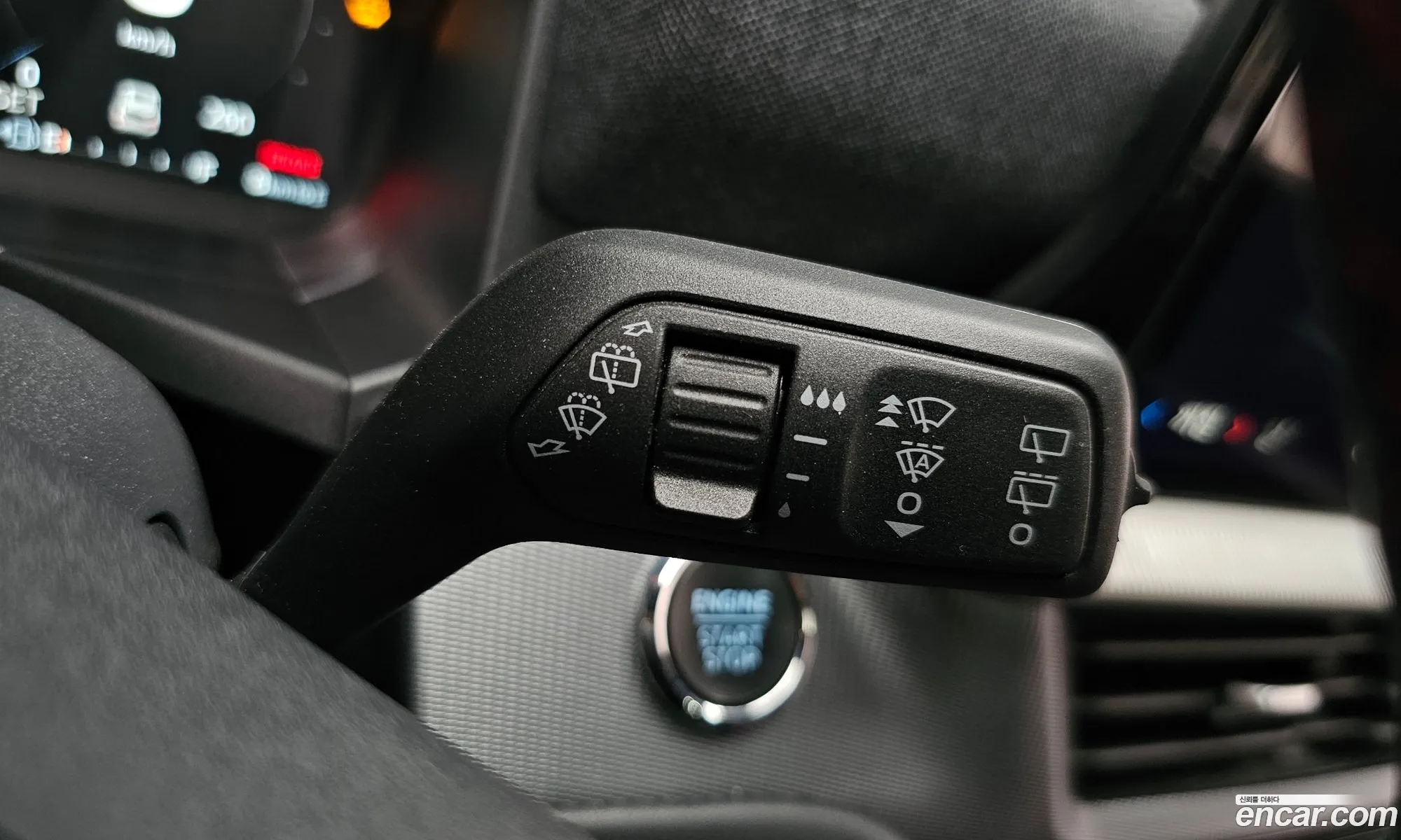 Ford Explorer 6th Gen 2025 1FMUK8KH0SGB04166 — 36