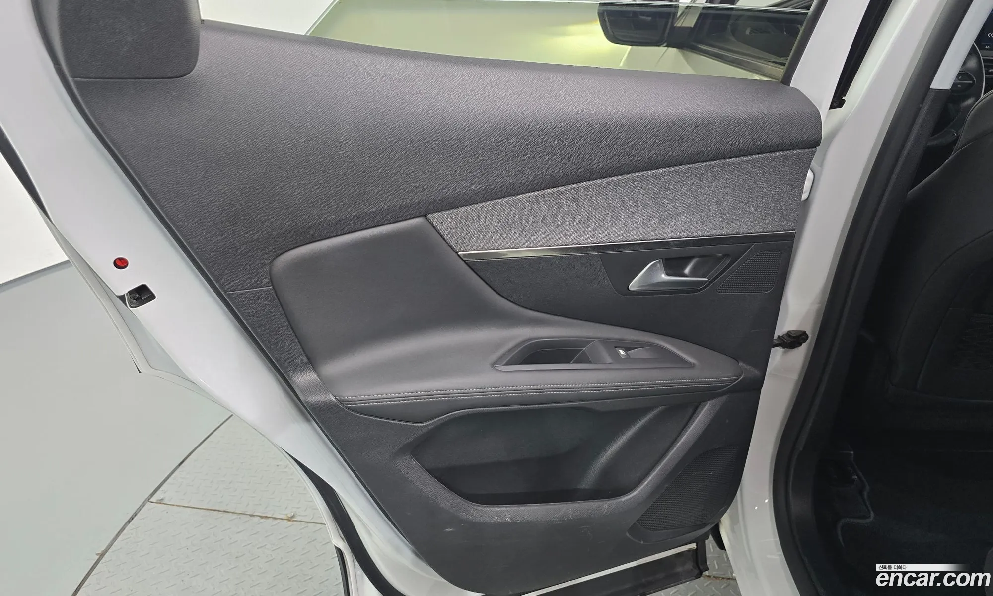 Peugeot 3008 2021 — 8