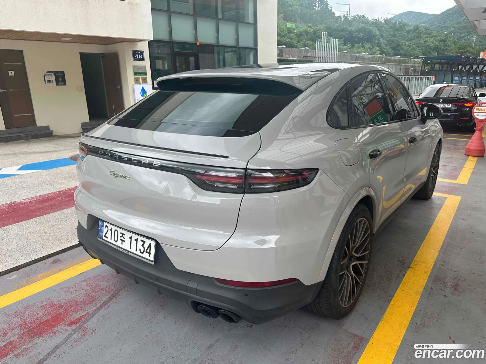 Porsche Cayenne 2020 — 12