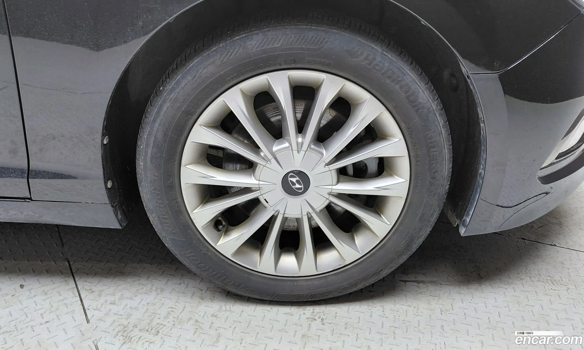 Hyundai LF Sonata 2016 — 27