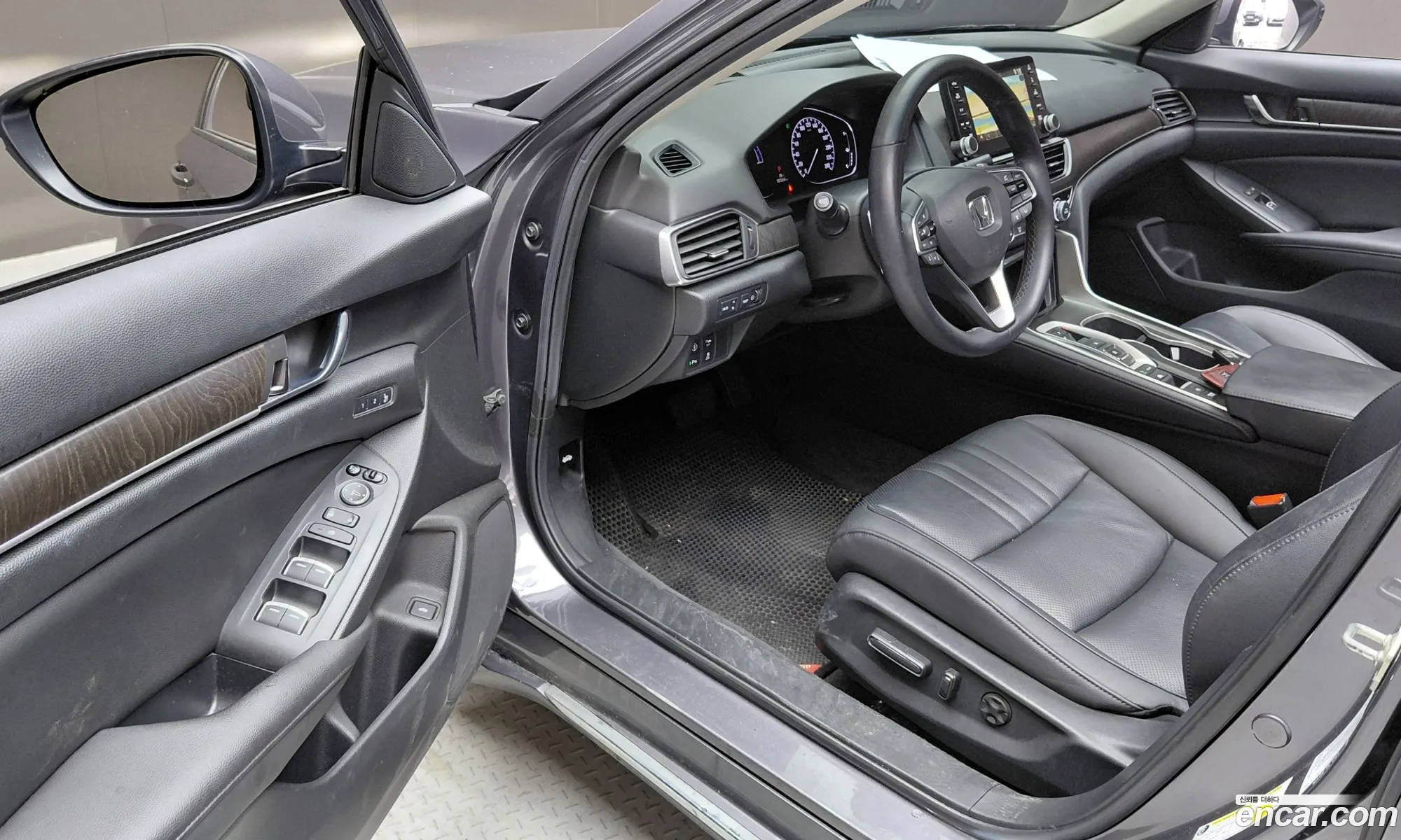 Honda Accord 10th Gen 2019 — 12