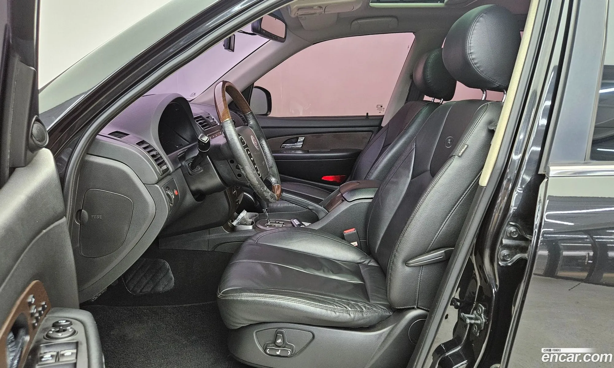 KG Mobility (SsangYong) Rexton W 2014 — 16