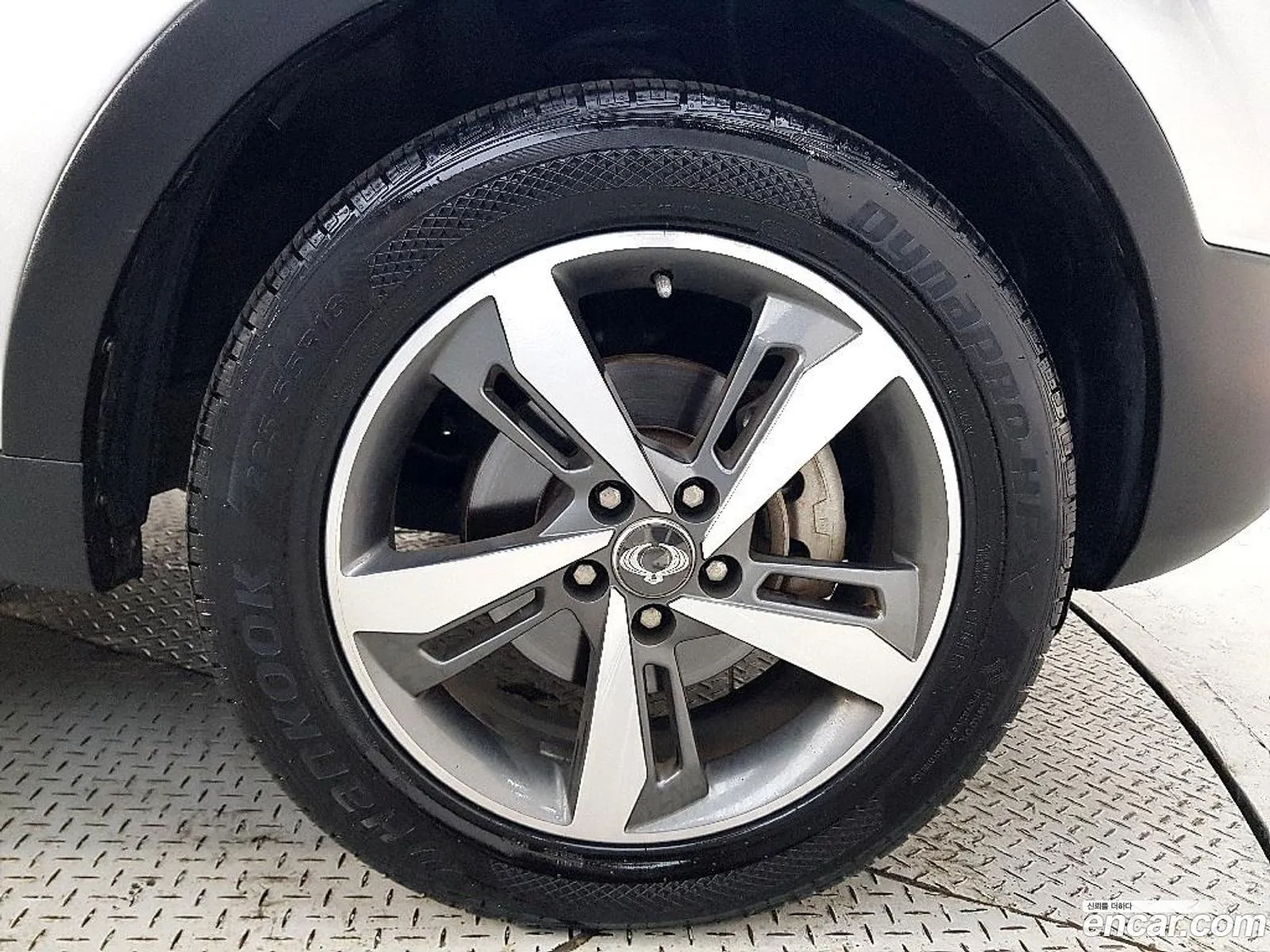 KG Mobility (SsangYong) Style Korando C 2018 — 10
