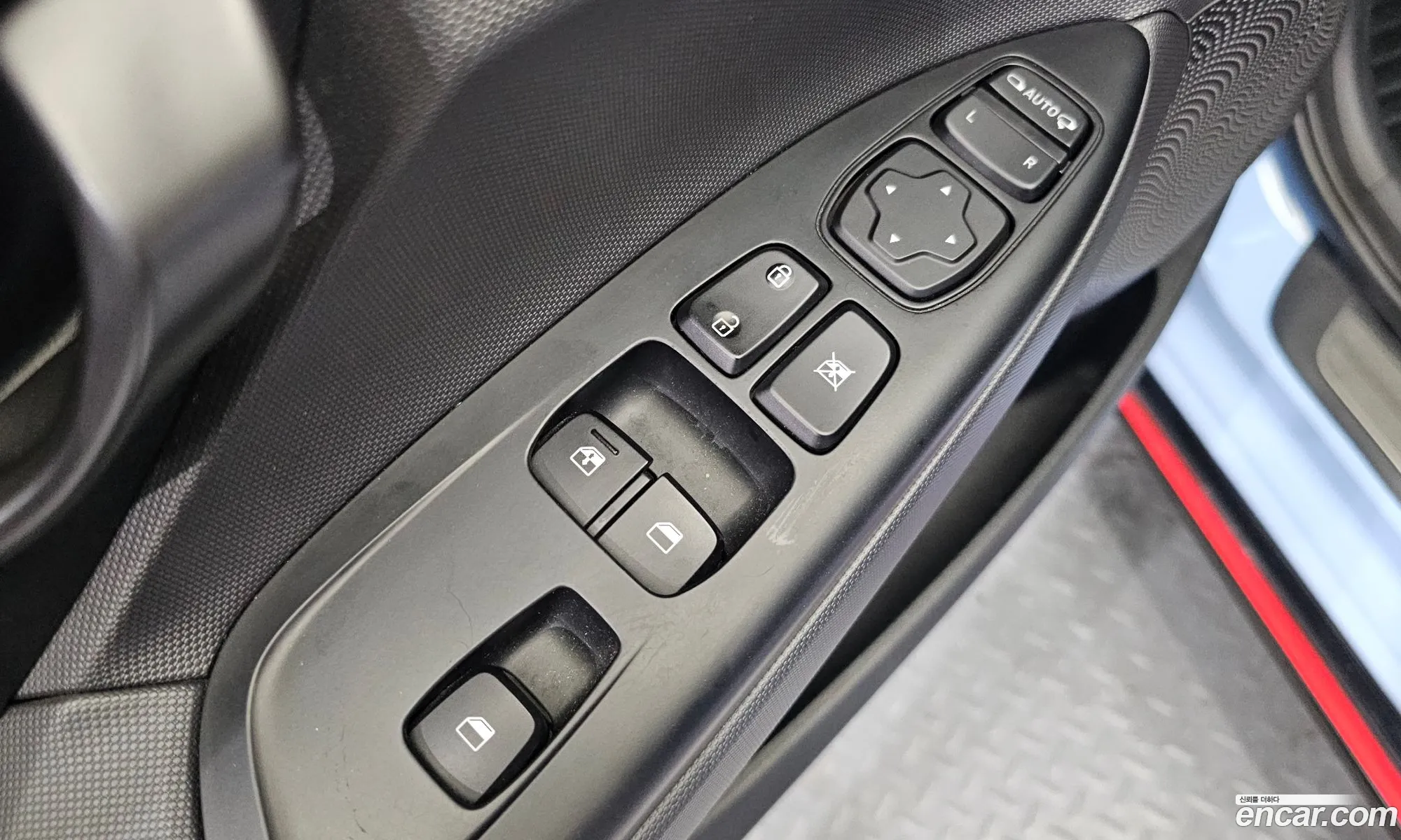 Hyundai Veloster 2019 — 12