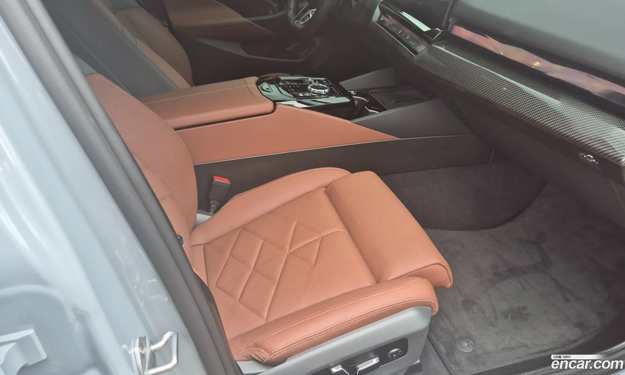 BMW 5 Series 2025 — 8