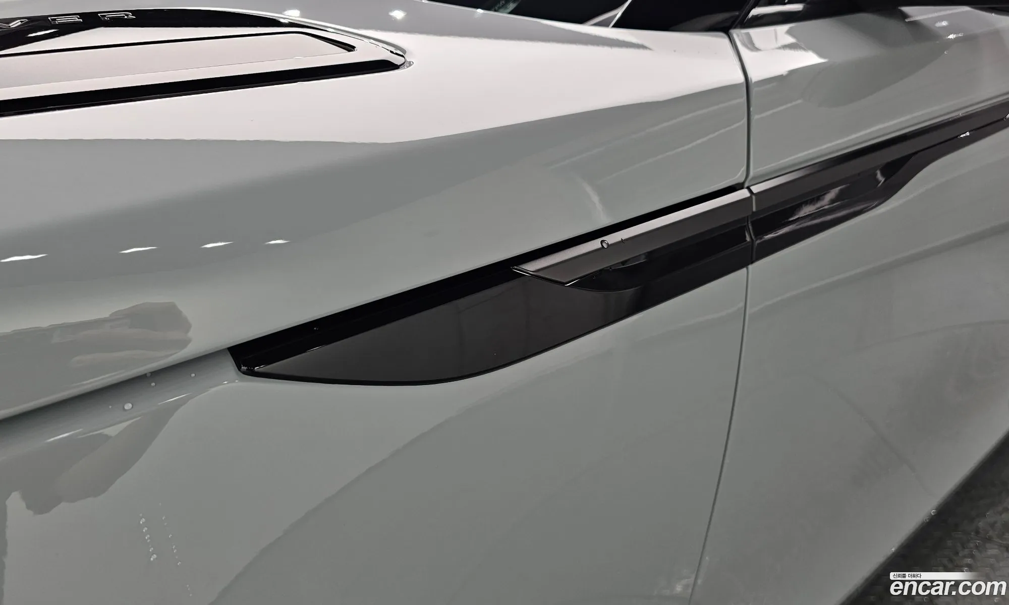 Land Rover Range Rover Velar 2026 SALYA2BX0TA830149 — 14