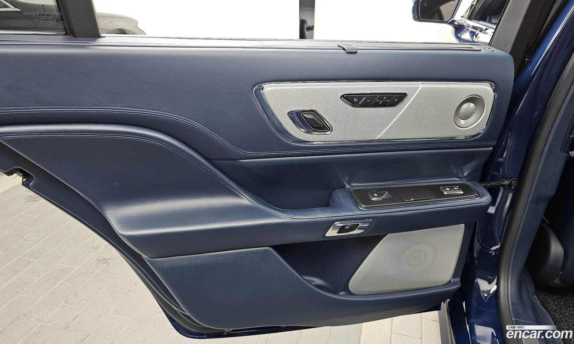 Lincoln Continental 10th Gen 2019 — 5