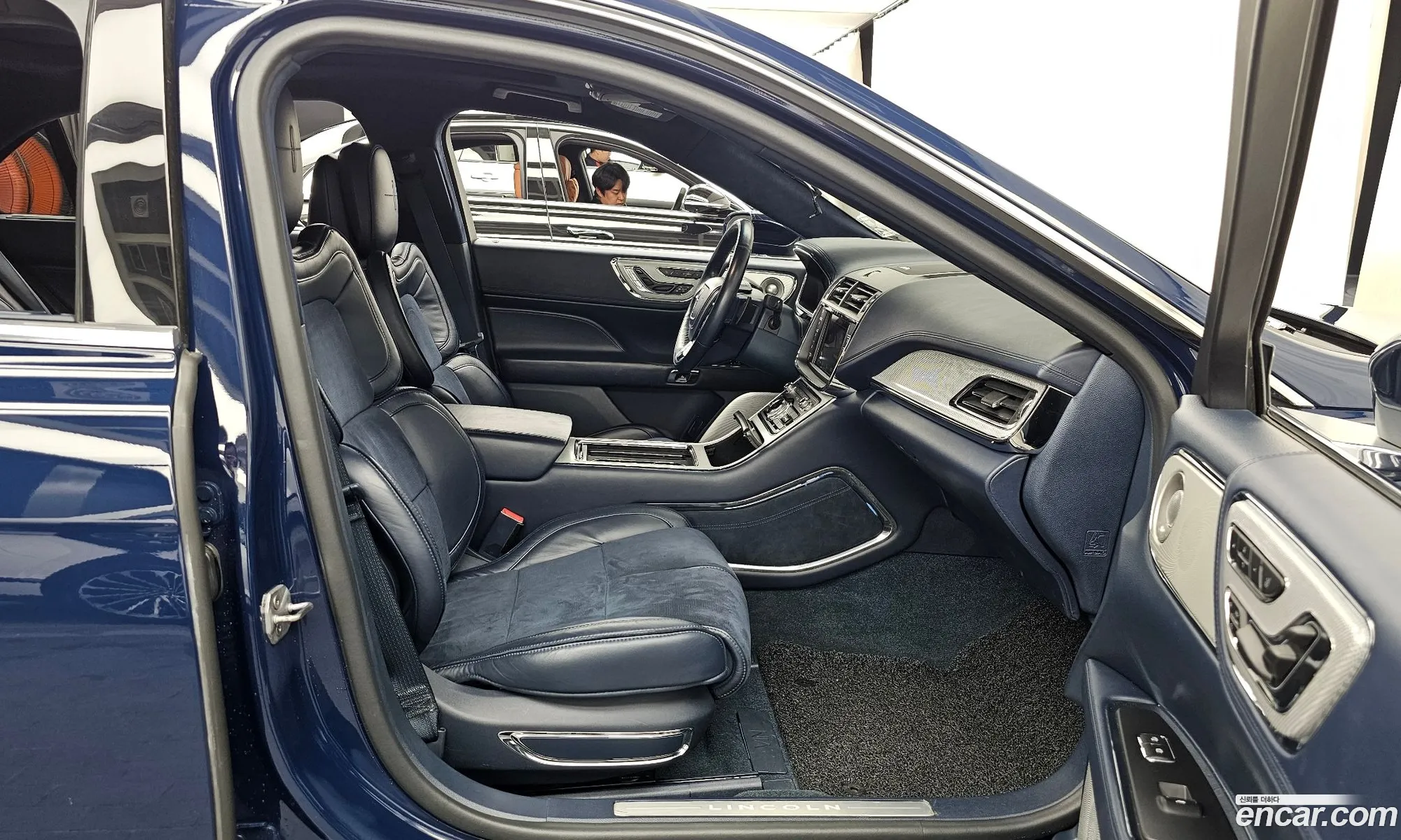 Lincoln Continental 10th Gen 2019 — 9