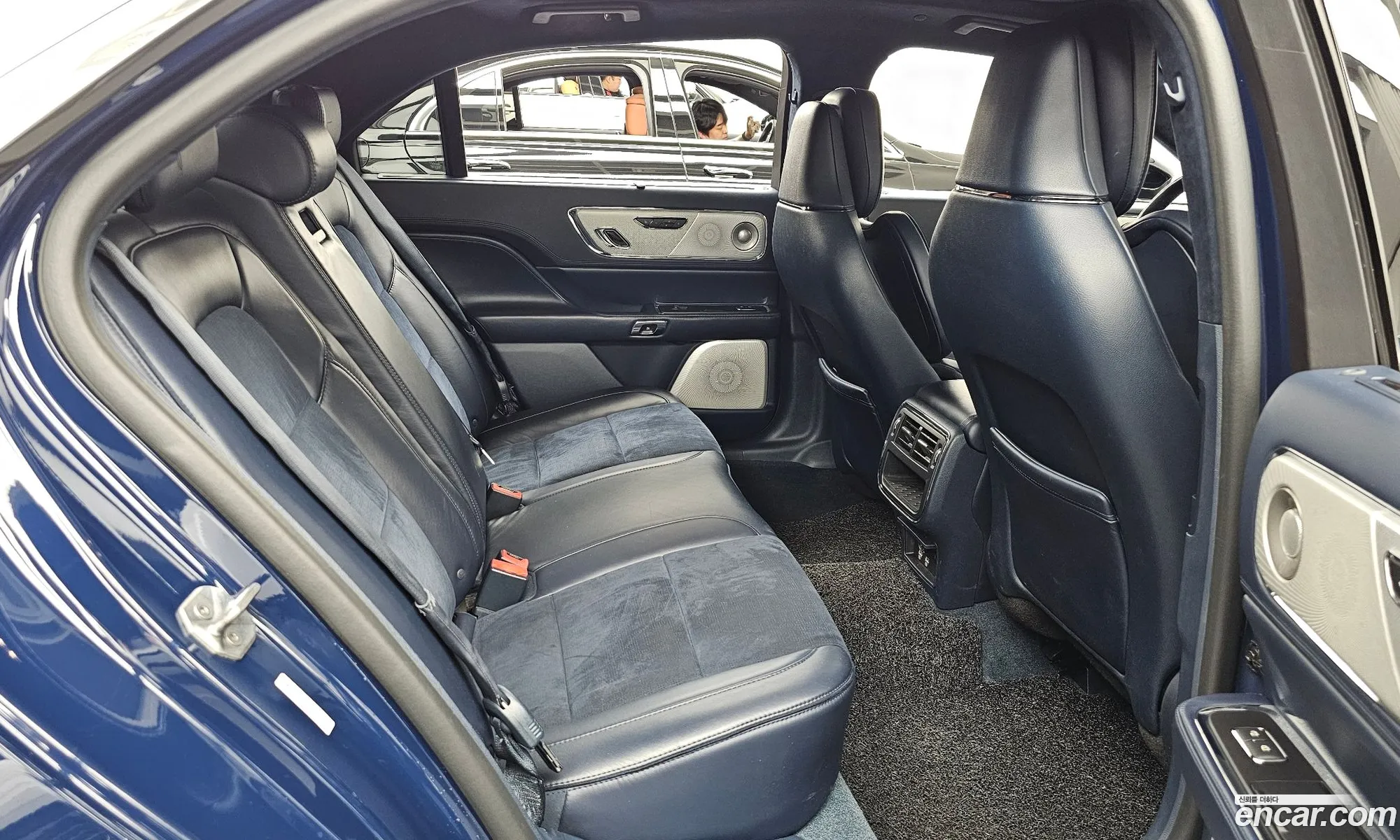 Lincoln Continental 10th Gen 2019 — 4
