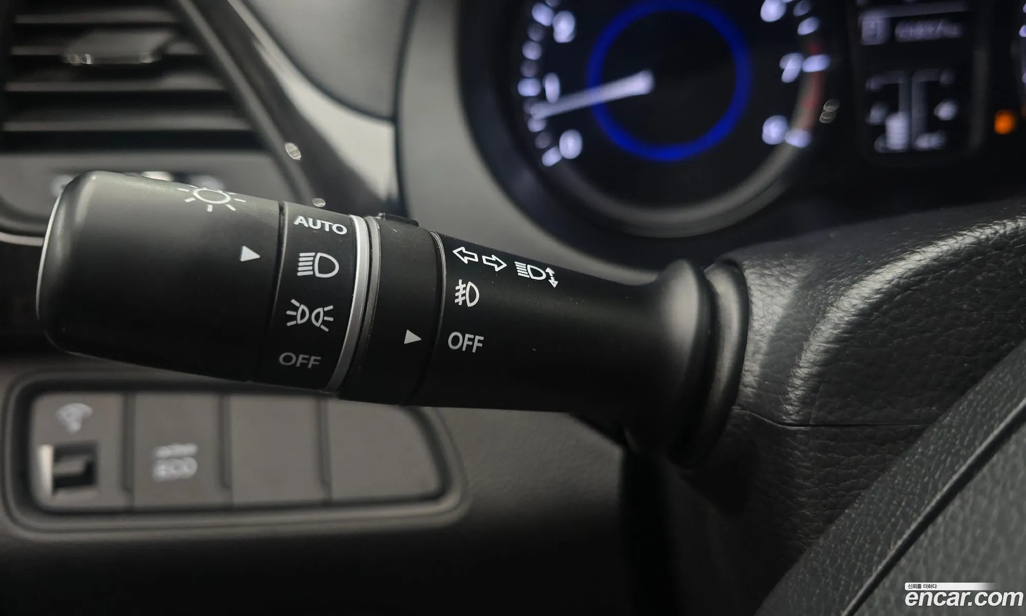 Hyundai Grandeur HG 2012 — 12