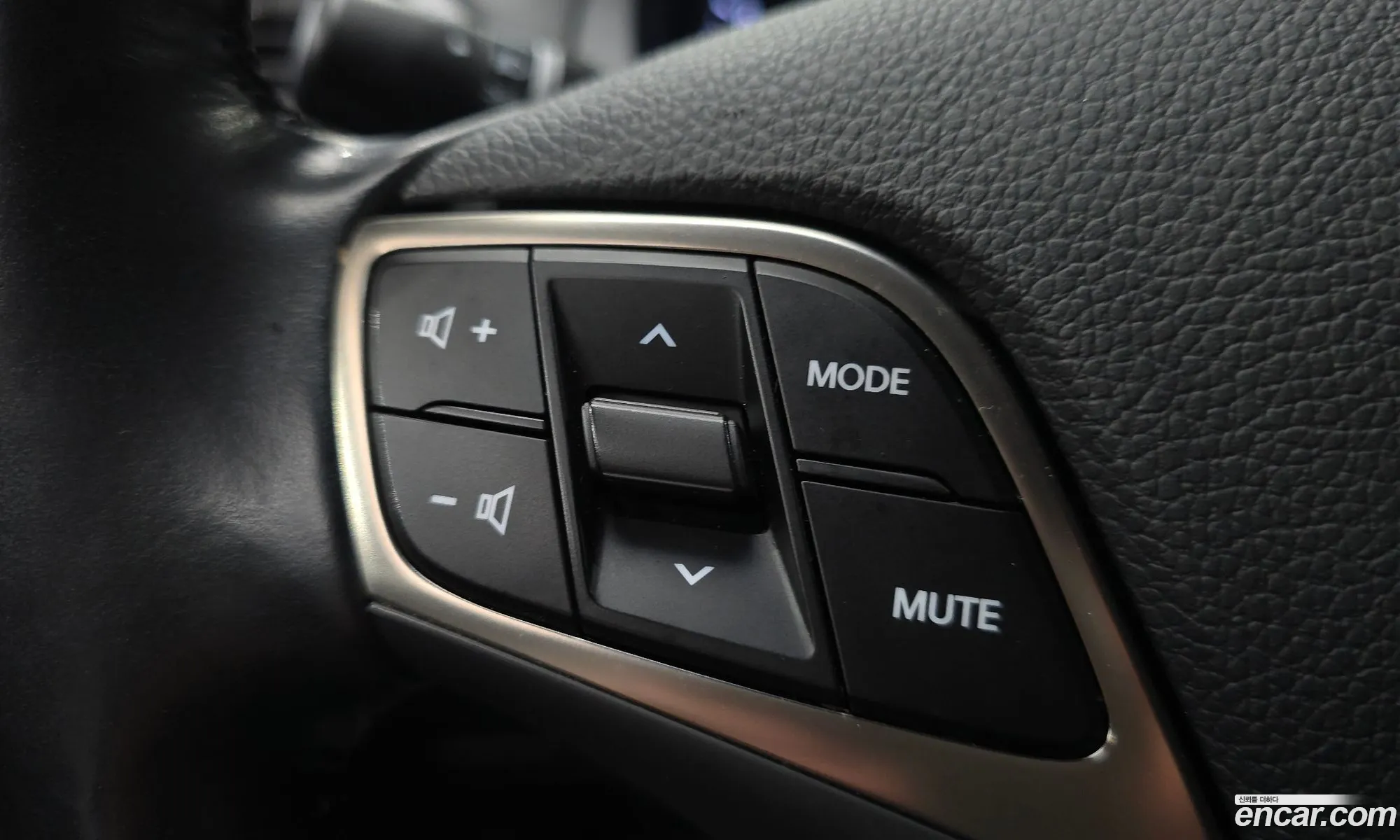 Hyundai Grandeur HG 2012 — 17