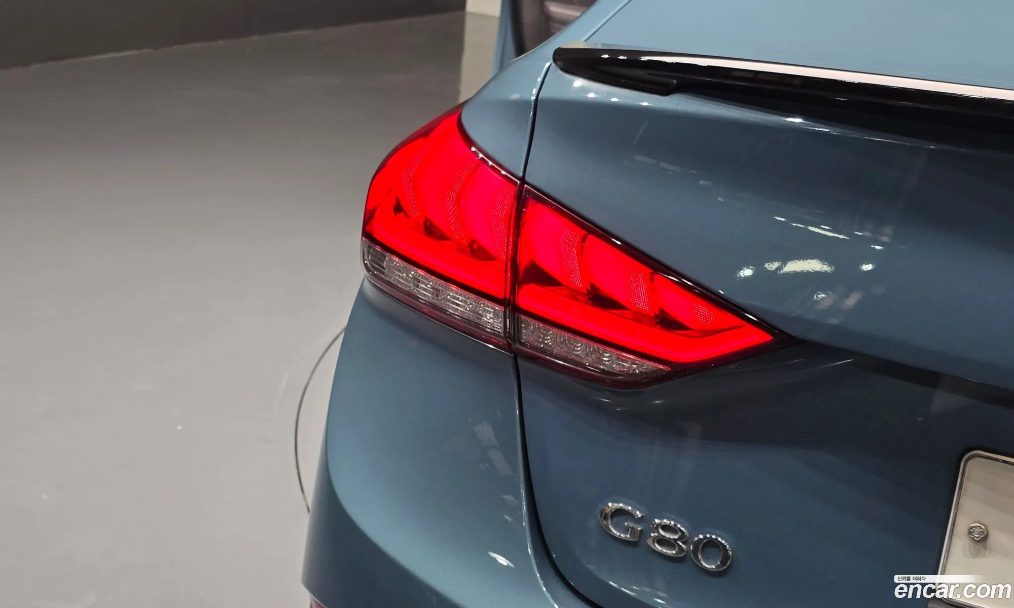 Genesis G80 2018 — 28