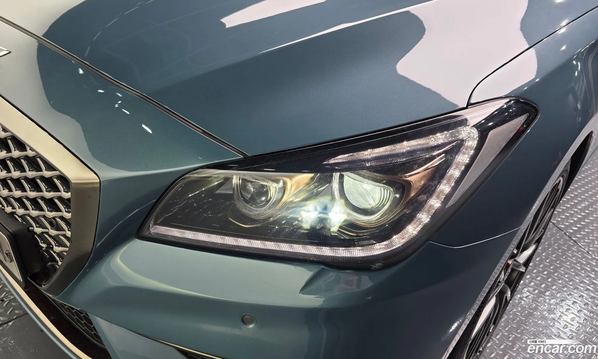 Genesis G80 2018 — 32