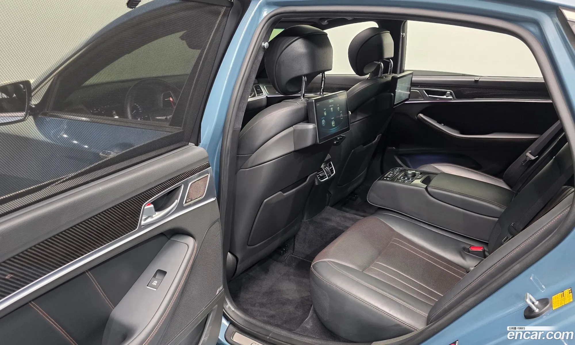 Genesis G80 2018 — 35