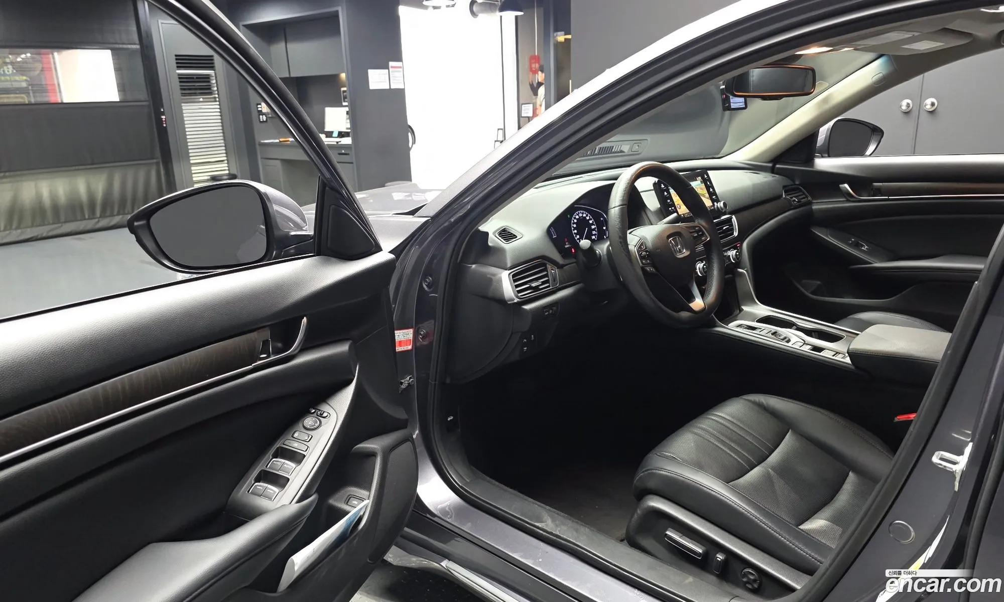 Honda Accord 10th Gen 2018 — 16