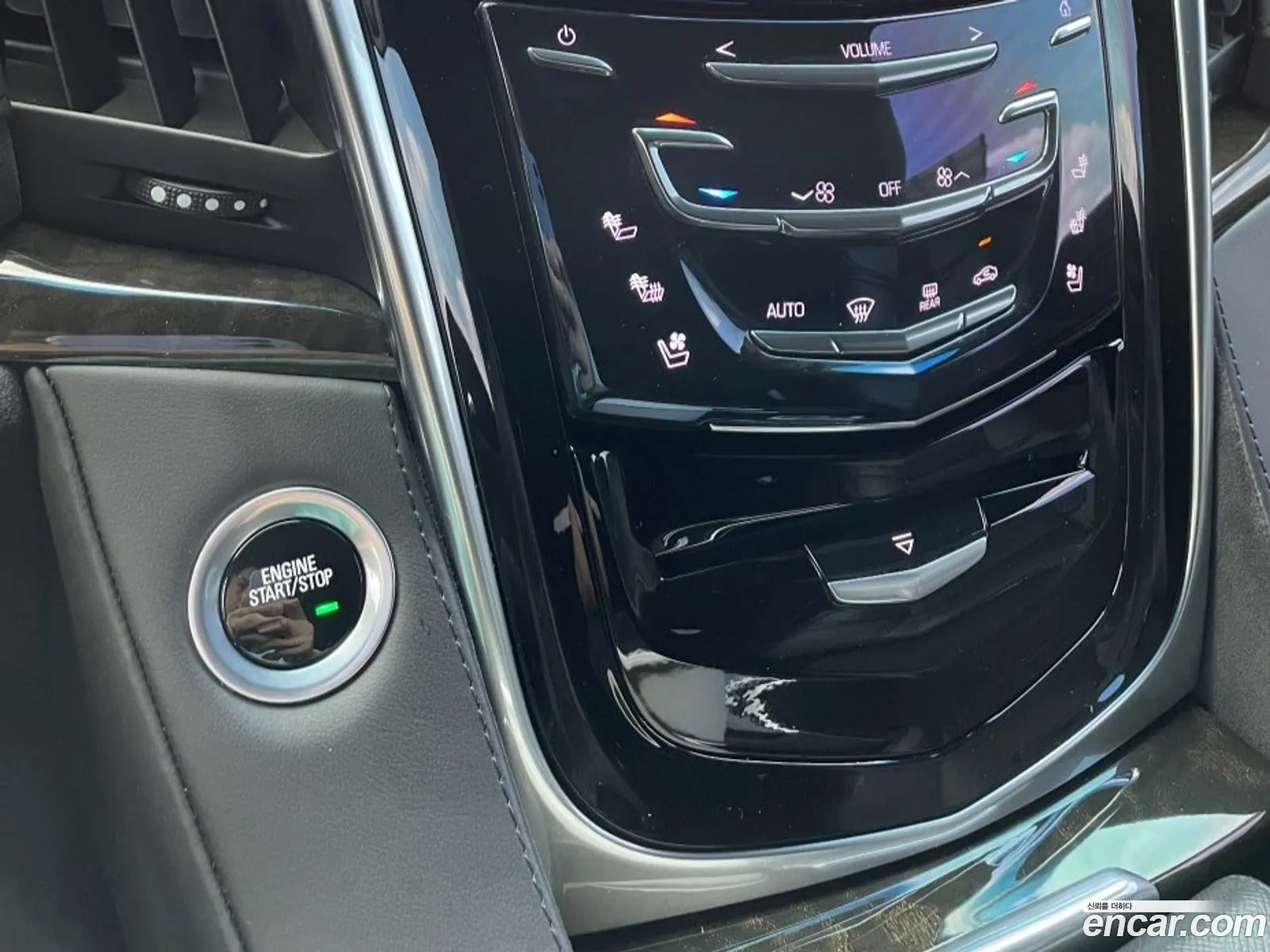 Cadillac Escalade 2019 — 14