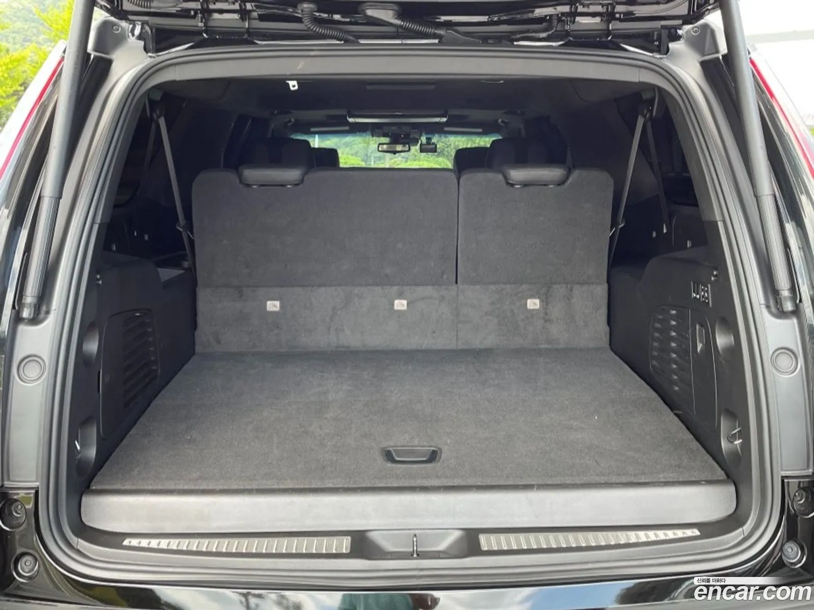 Cadillac Escalade 2019 — 12
