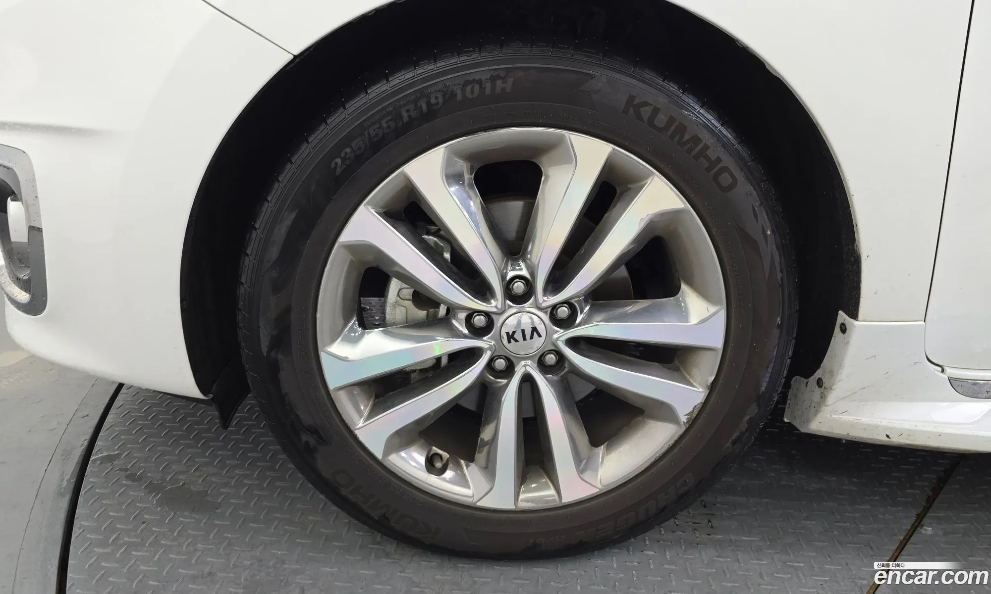 Kia Carnival 2017 — 16