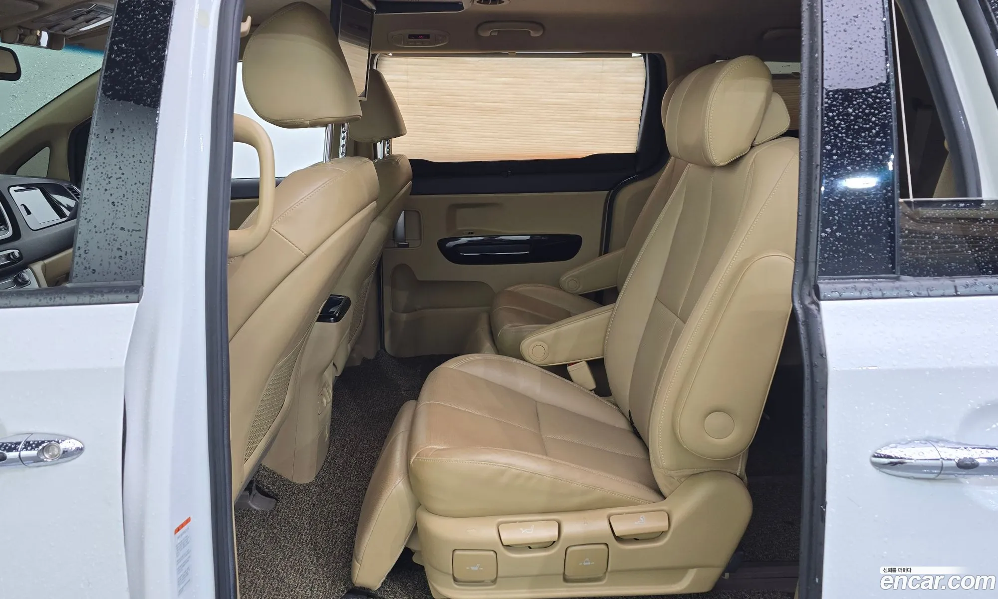 Kia Carnival 2017 — 9