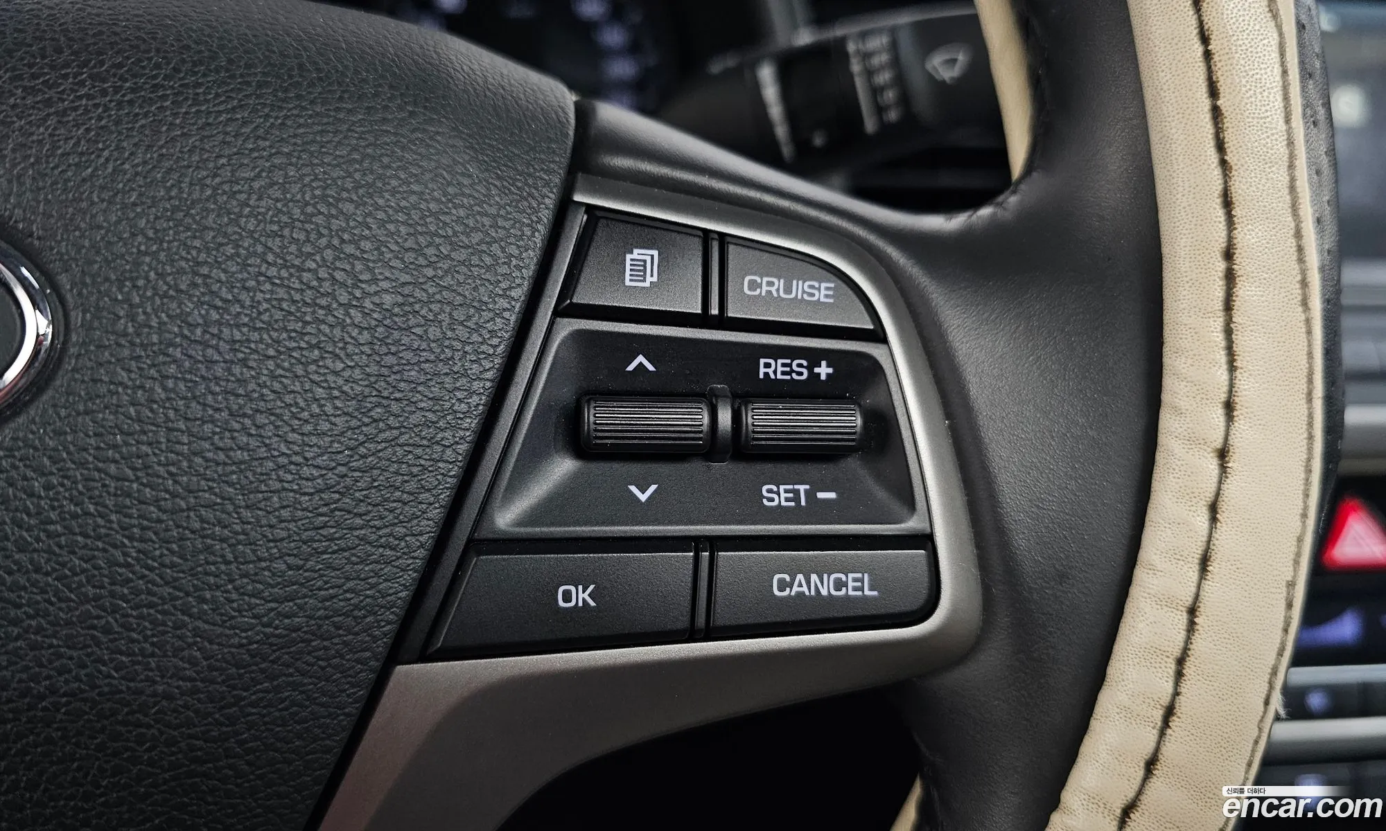 Hyundai Elantra AD 2017 — 12