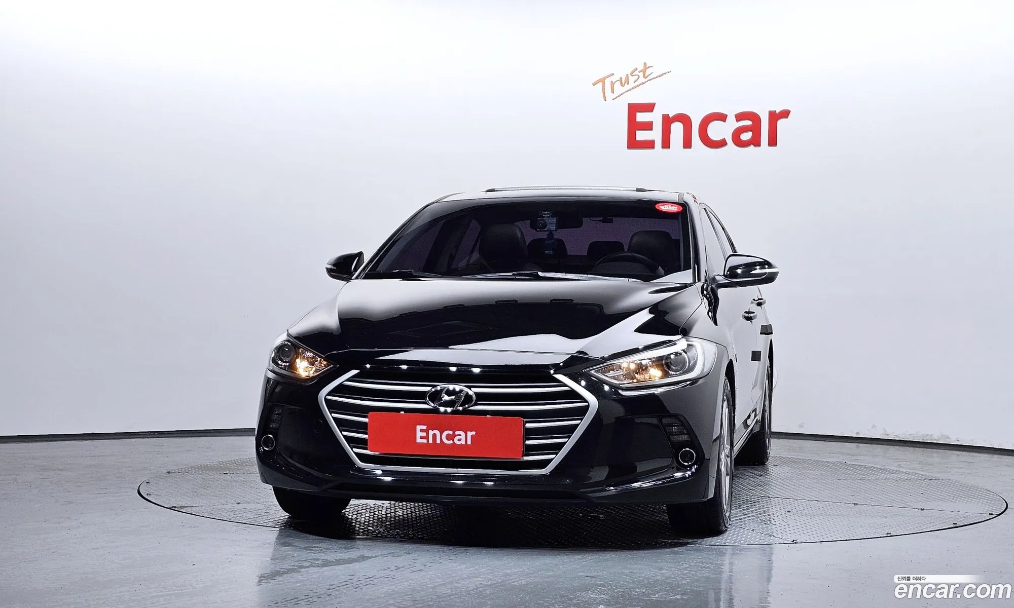 Hyundai Elantra AD 2017 — 26