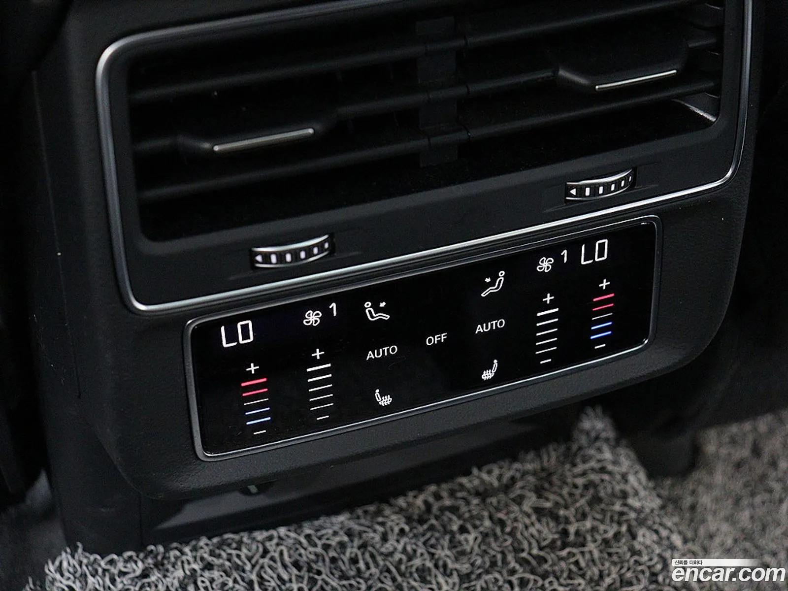 Audi Q7 2023 — 16