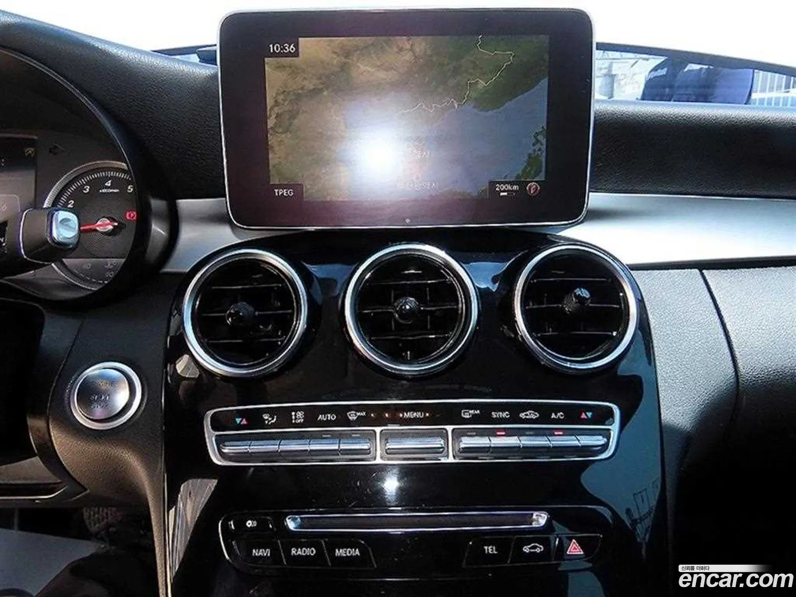Mercedes-Benz C-Class W205 2017 — 12