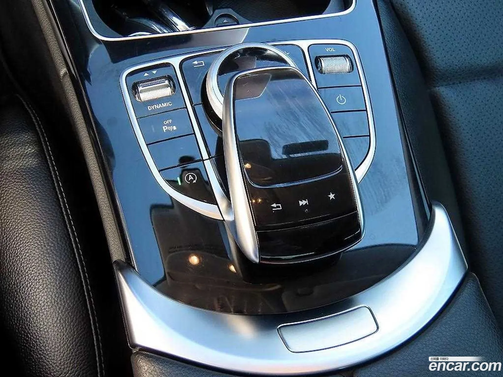 Mercedes-Benz C-Class W205 2017 — 18