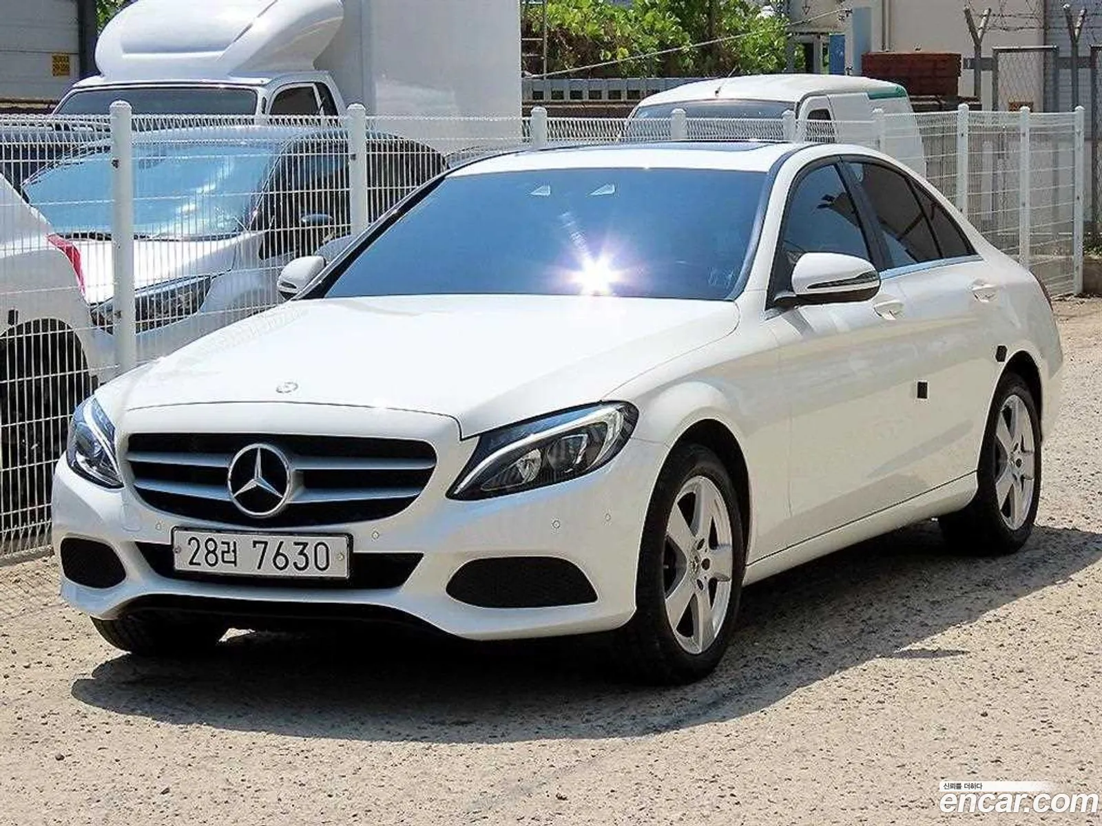 Mercedes-Benz C-Class W205 2017 — 19