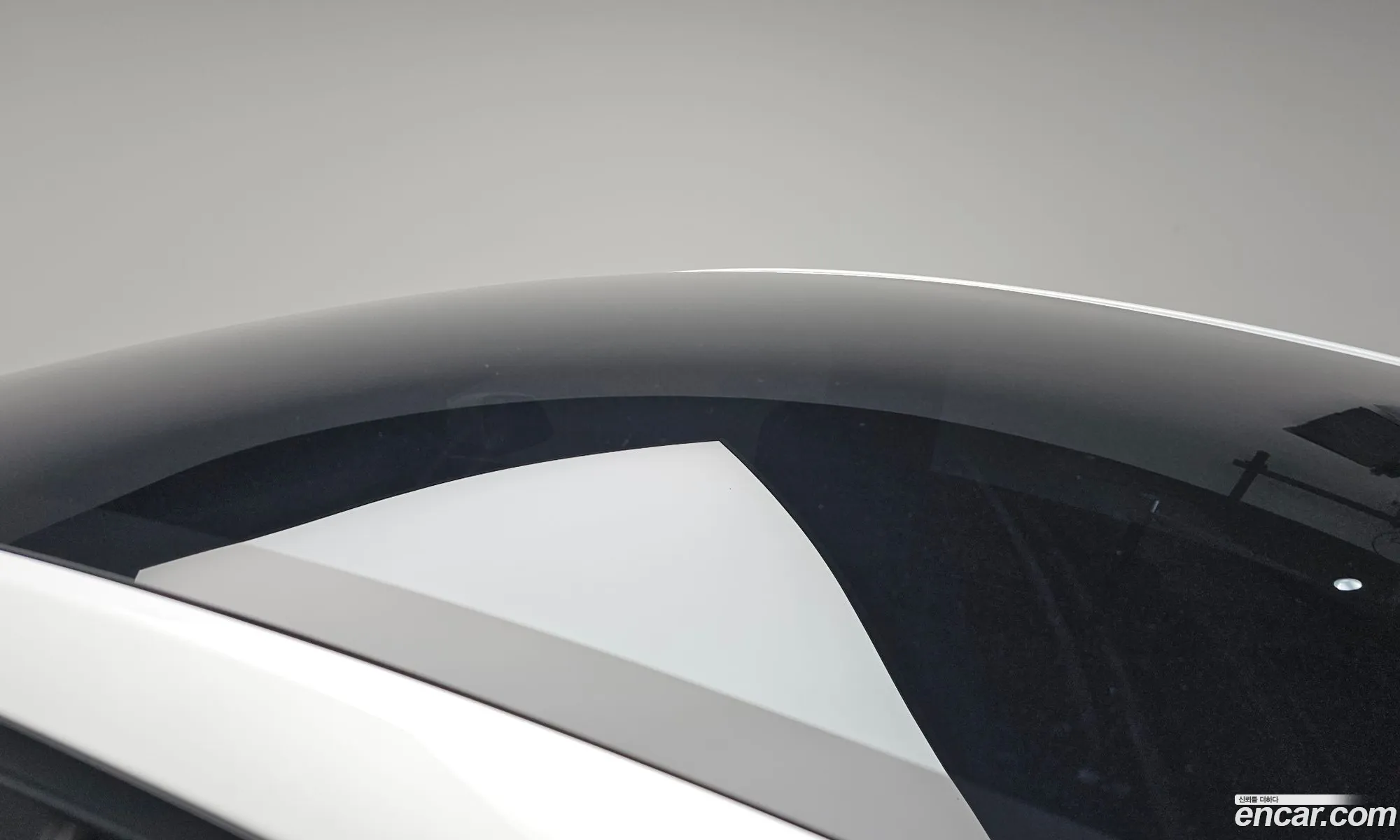 Tesla Model Y 2025 LRWYGCFJ4SC029709 — 9