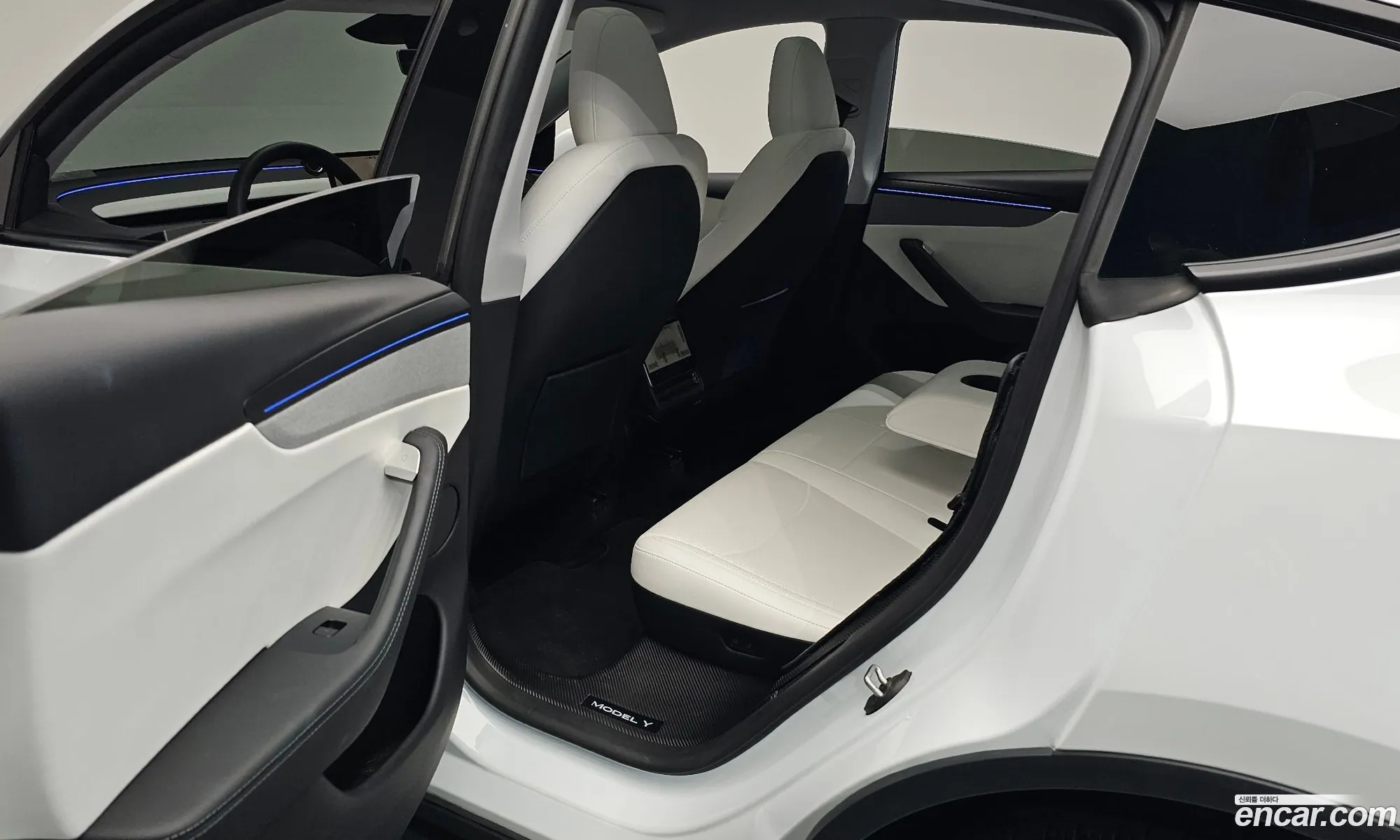 Tesla Model Y 2025 LRWYGCFJ4SC029709 — 22