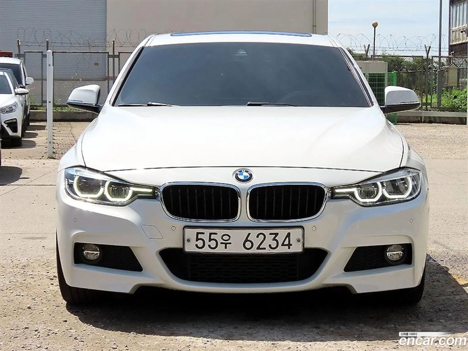 BMW 3 Series 2018 — 14