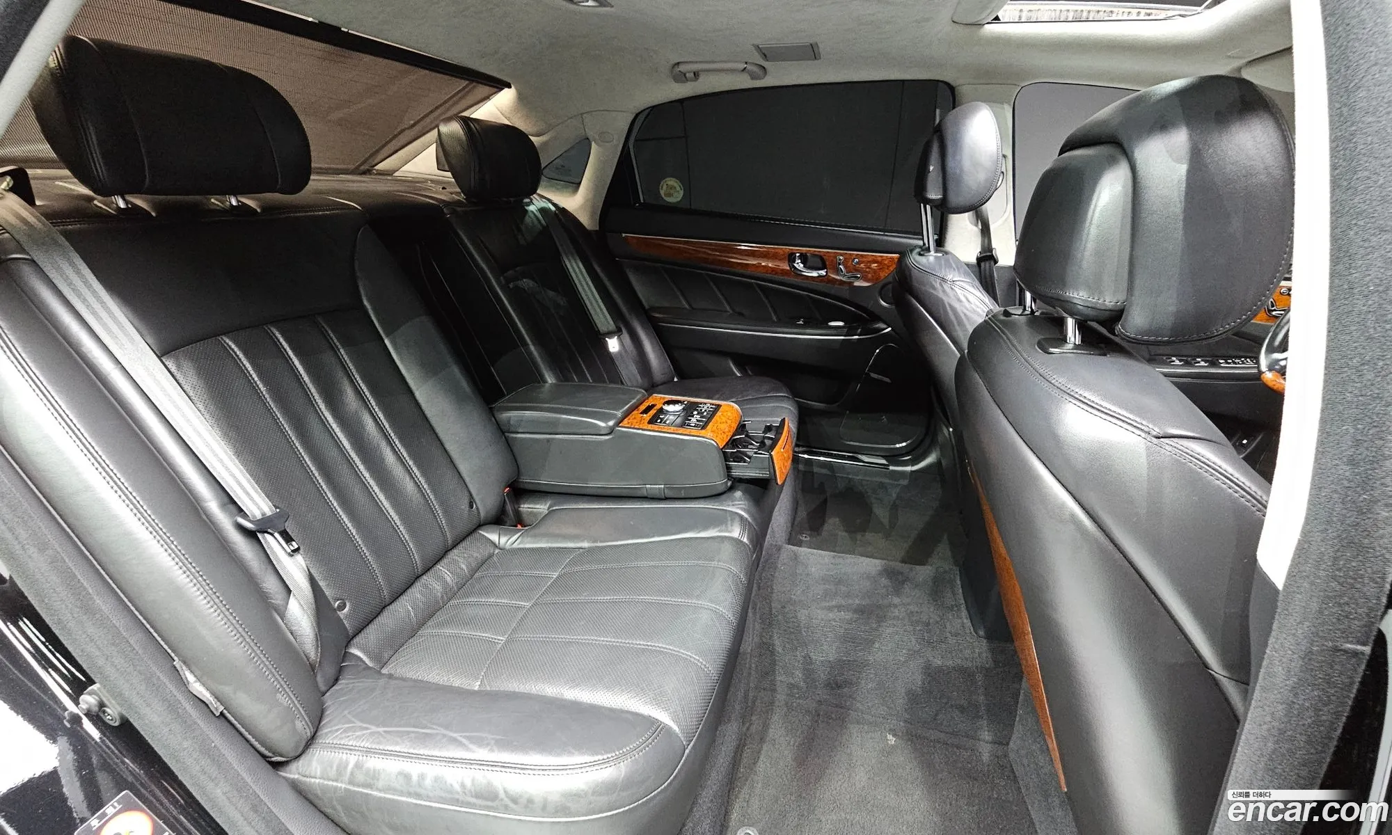 Hyundai Equus 2009 — 10