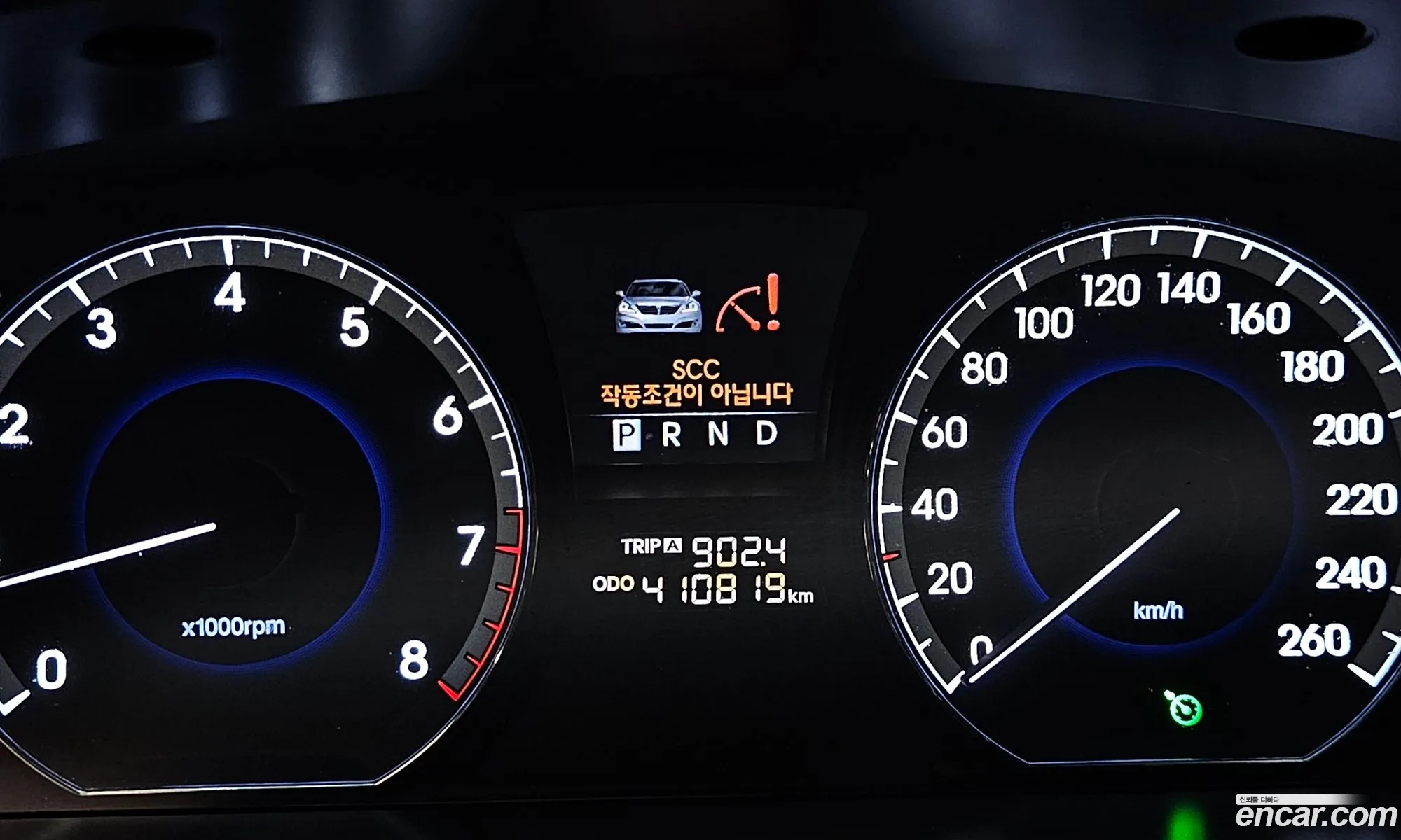 Hyundai Equus 2009 — 17