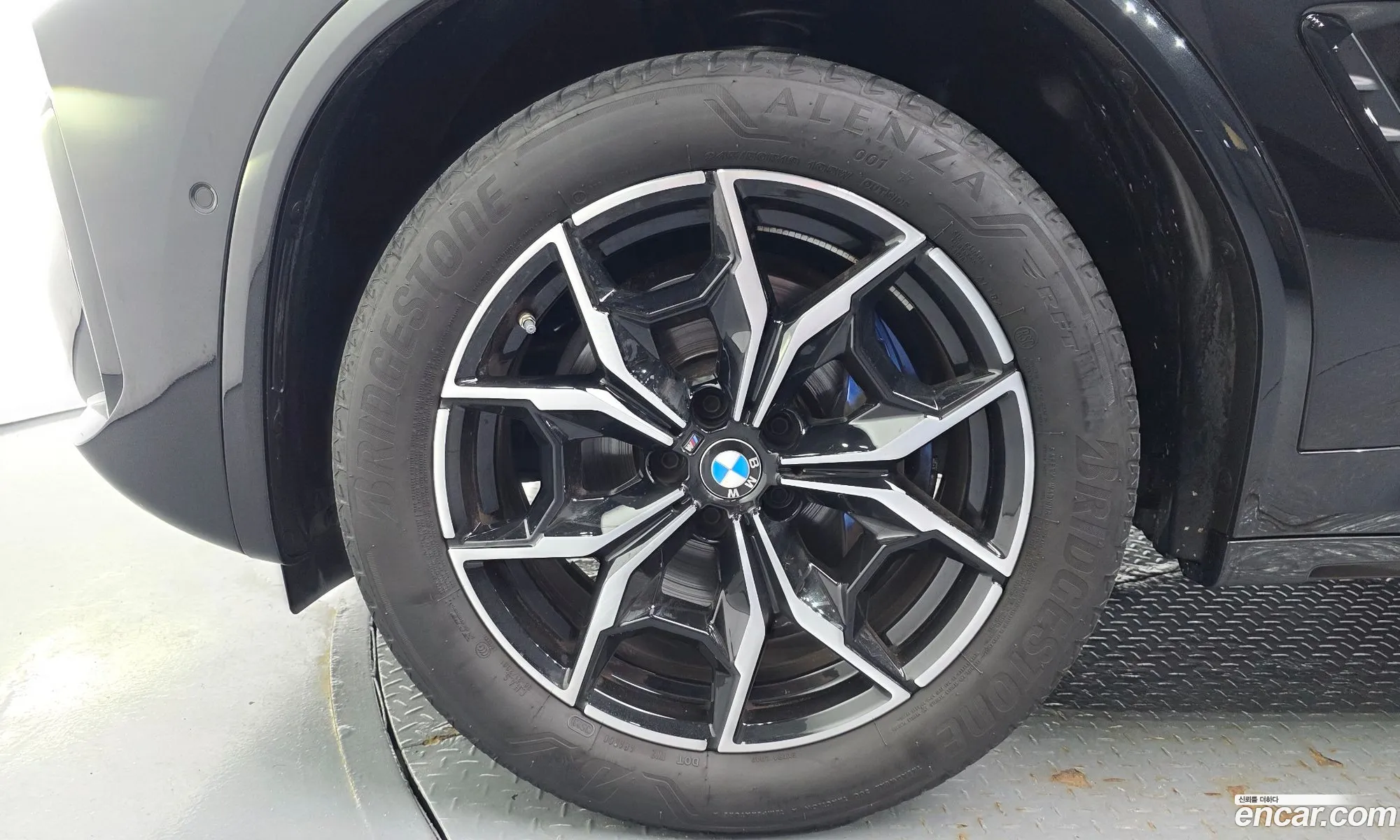 BMW X4 2023 — 28